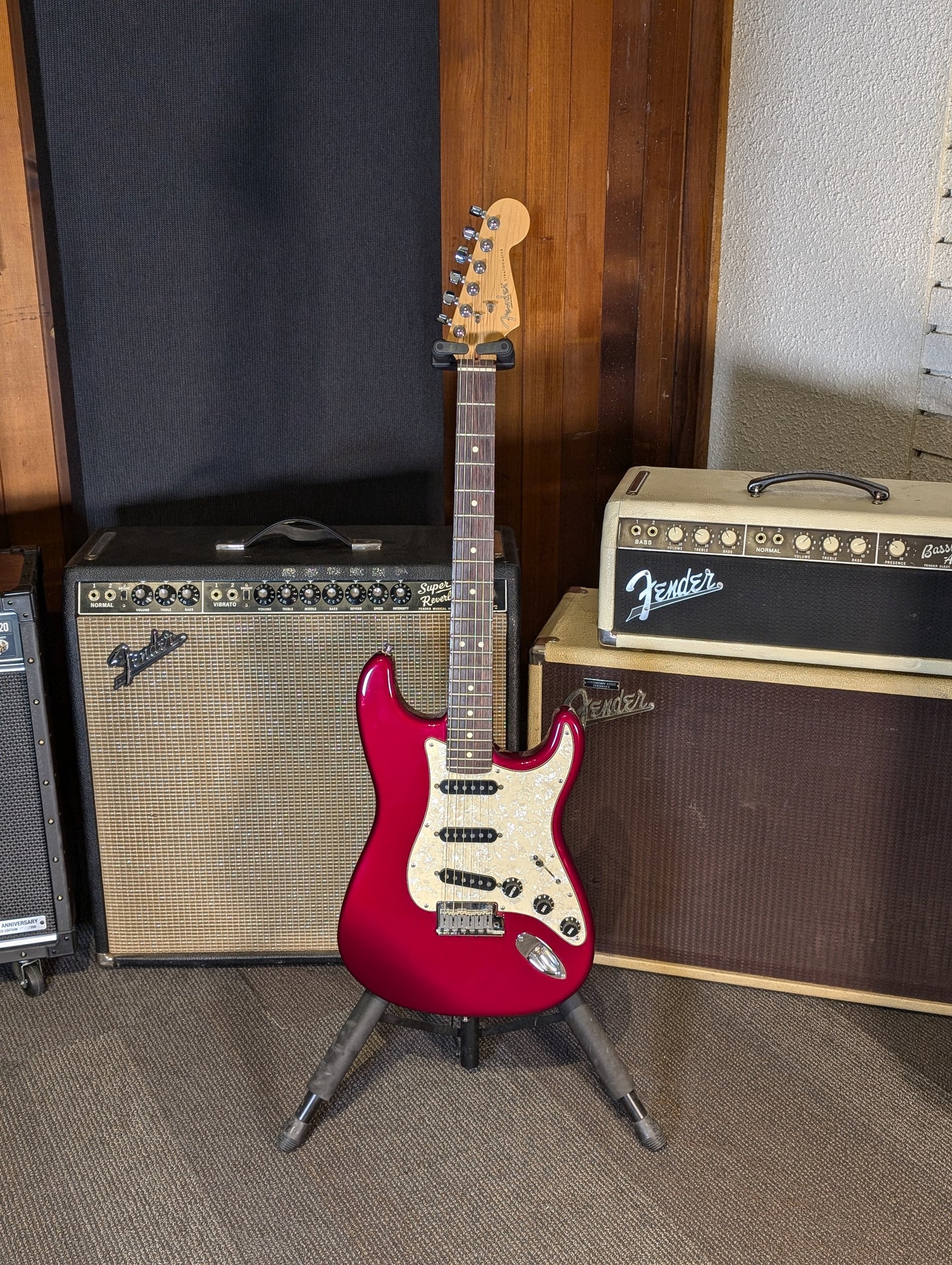Fender USA Roadhouse Strat w/Case - Candy Apple Red with Rosewood Board (1999)