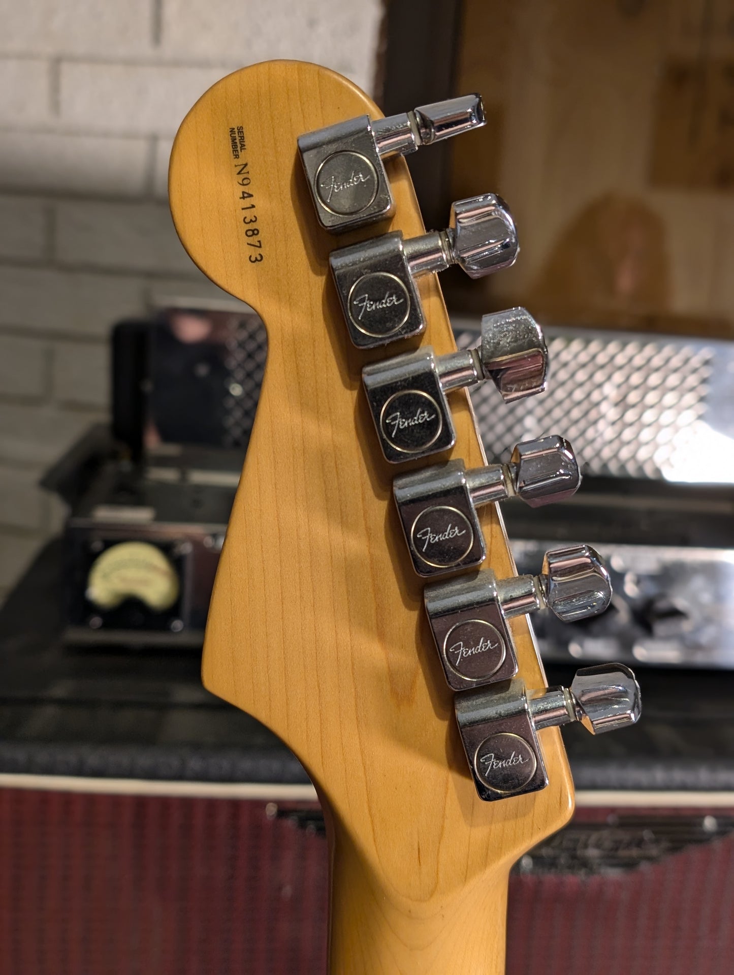 Fender USA Roadhouse Strat w/Case - Candy Apple Red with Rosewood Board (1999)