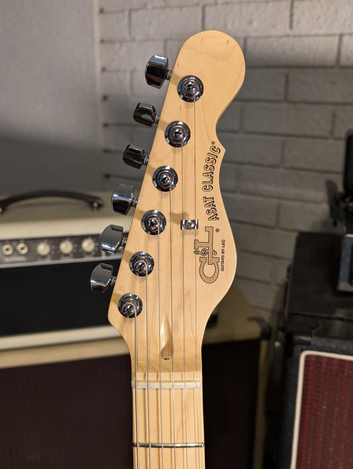 G&L Limited Edition ASAT Classic Summer Series Electric Guitar w/Gig Bag - Shell Pink (Serial #CLF2407090)
