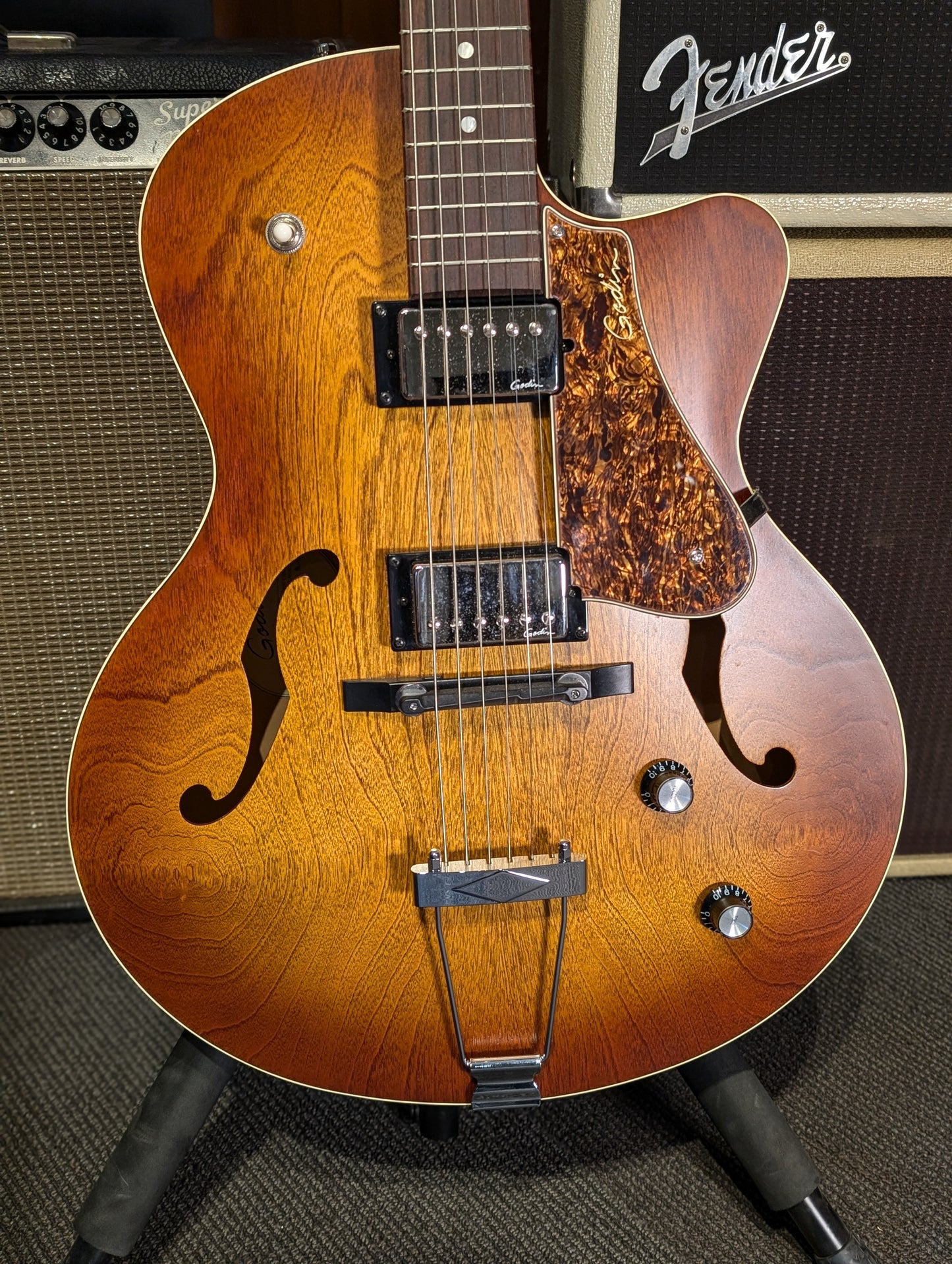 Godin 5th Ave CW Kingpin II HB Cognac Burst (Used)