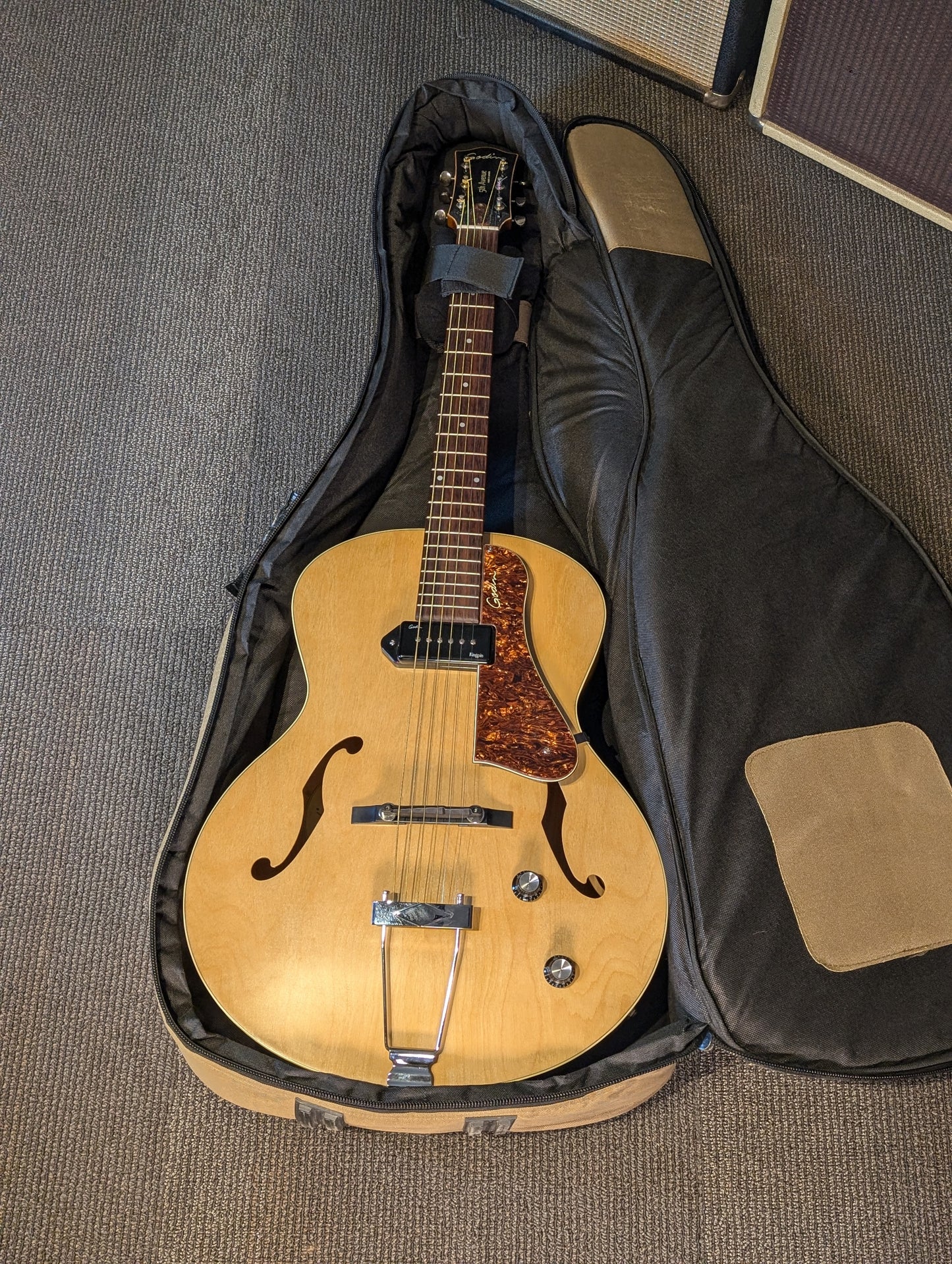 Godin 5th Avenue Kingpin P90 Hollow Body Electric Guitar w/Gig Bag - Natural (Used)