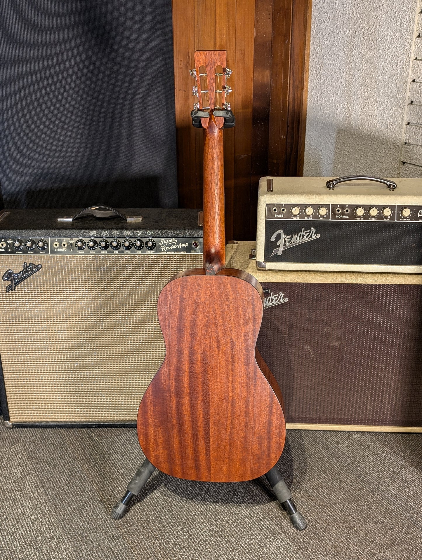 Eastman E1P Bluesmaster Limited Edition Parlor Acoustic Guitar w/Gig Bag - Classic Finish (Serial #M2333301)