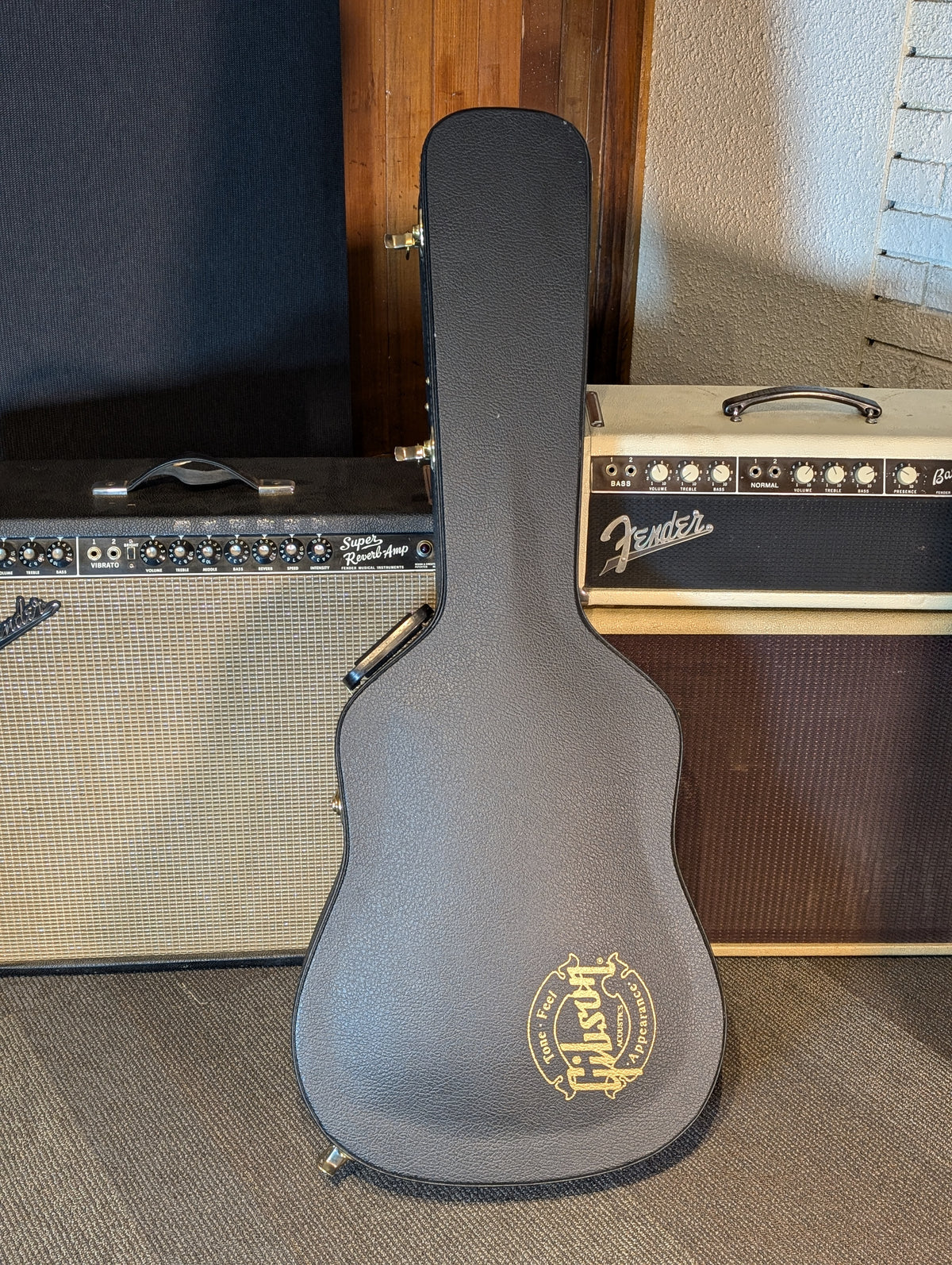 Gibson J-45 Slope Shoulder Acoustic/Electric Guitar w/Case - Vintage Sunburst (2000)