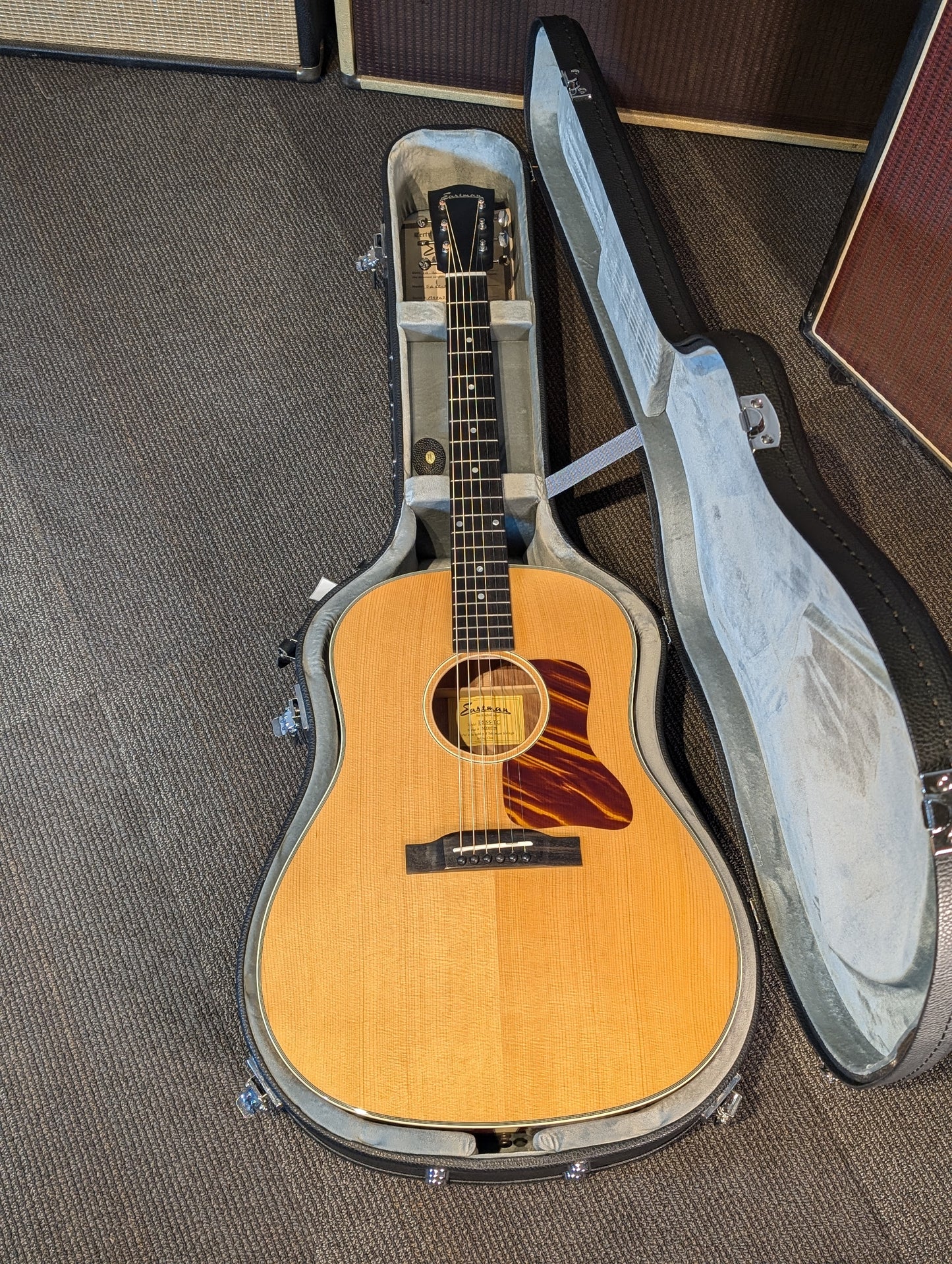 Eastman E6SS-TC Thermo-Cured Slope Shoulder Acoustic Guitar w/Case (Serial #M2307179)