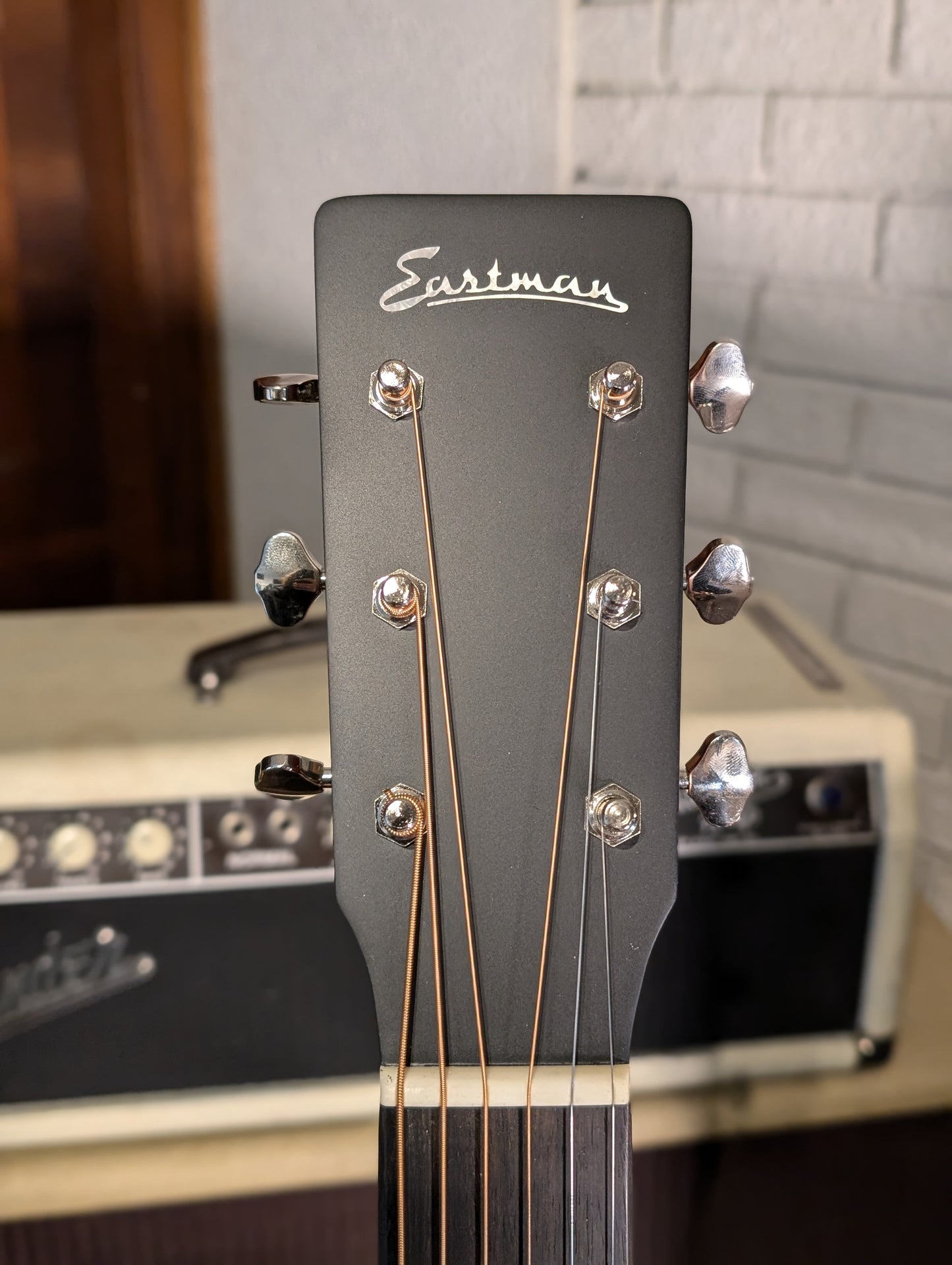 Eastman E1D Dreadnought Acoustic Guitar w/Gig Bag - Classic Finish (Serial #M2141227)