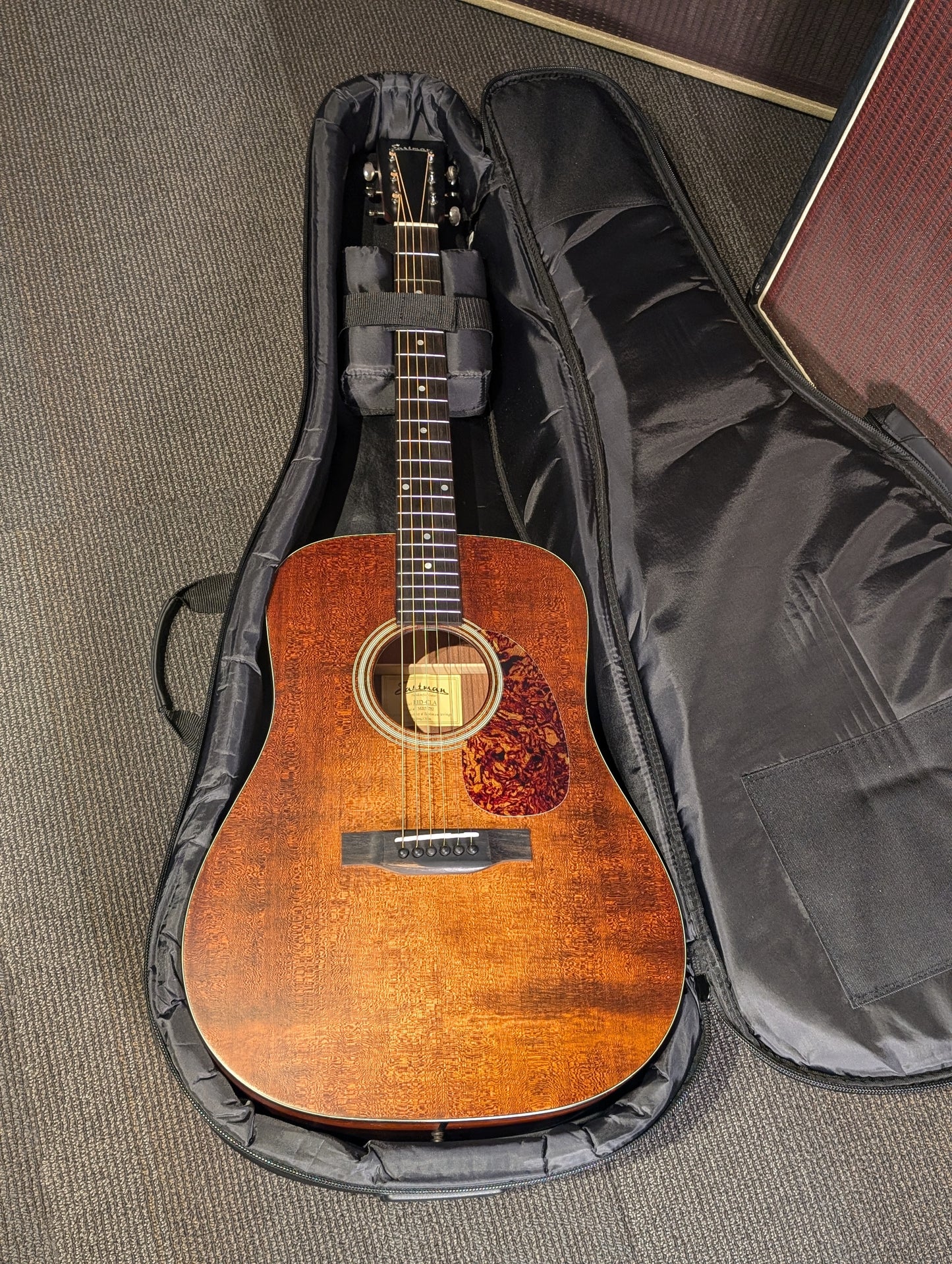 Eastman E1D Dreadnought Acoustic Guitar w/Gig Bag - Classic Finish (Serial #M2153792)