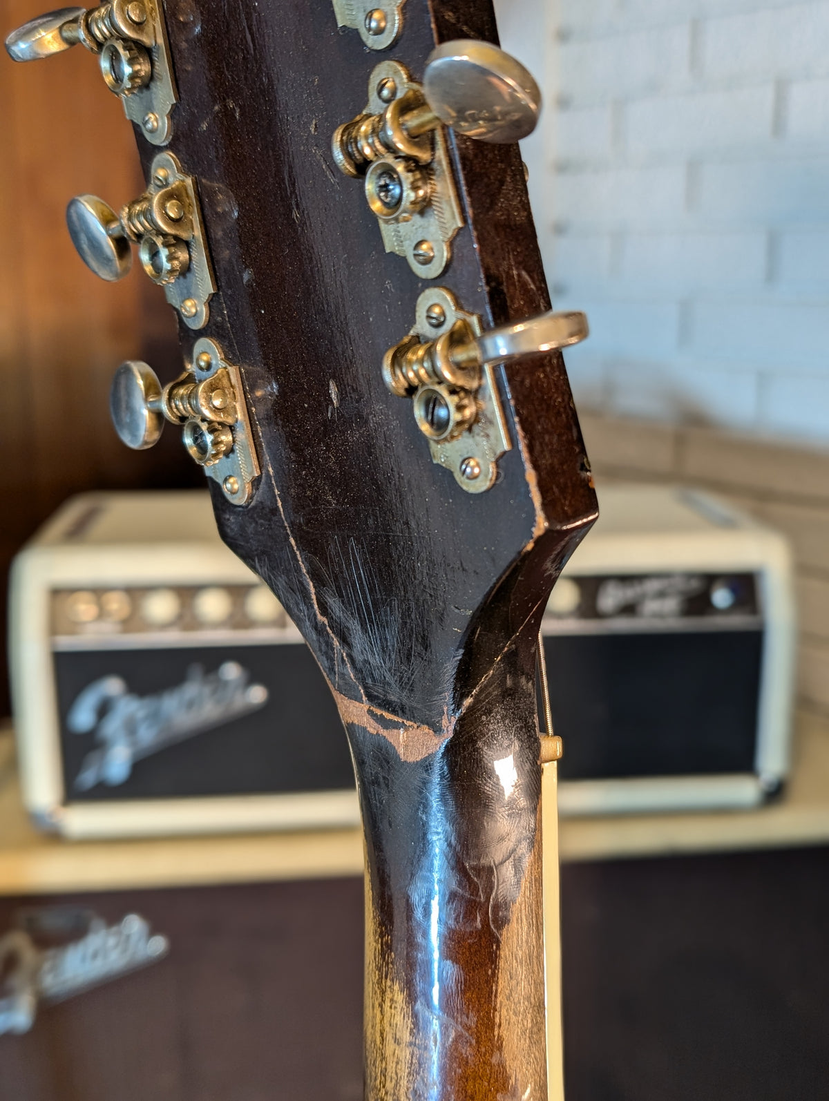 Harmony H62 Hollowbody Electric Guitar - Sunburst (1953-1956)