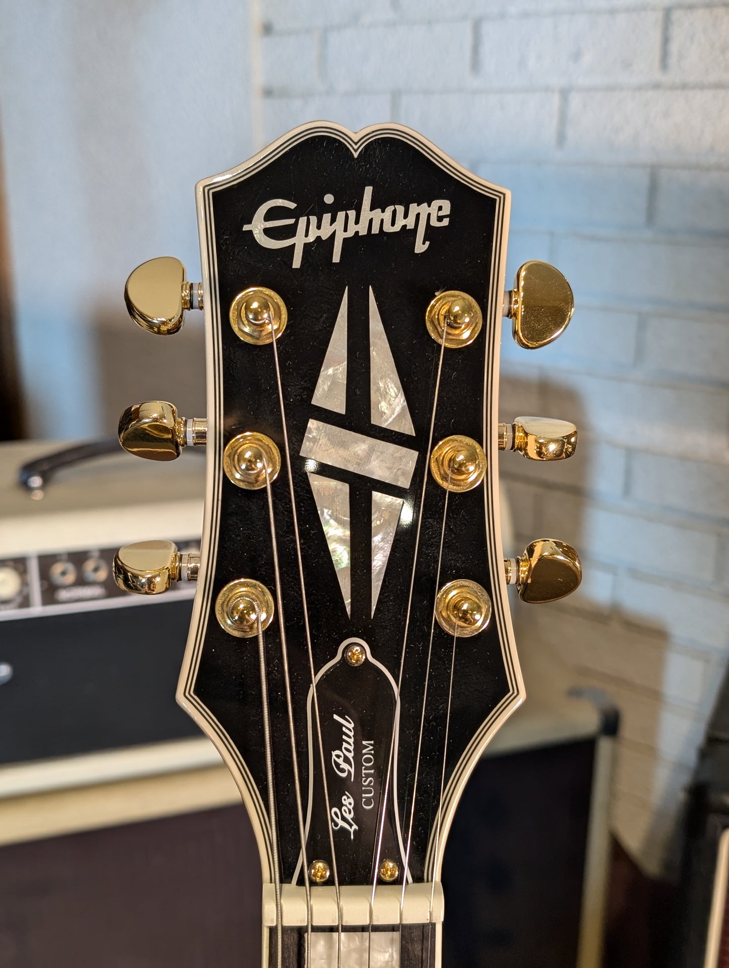 Epiphone Les Paul Custom Electric Guitar w/Gig Bag - Alpine White (2022)