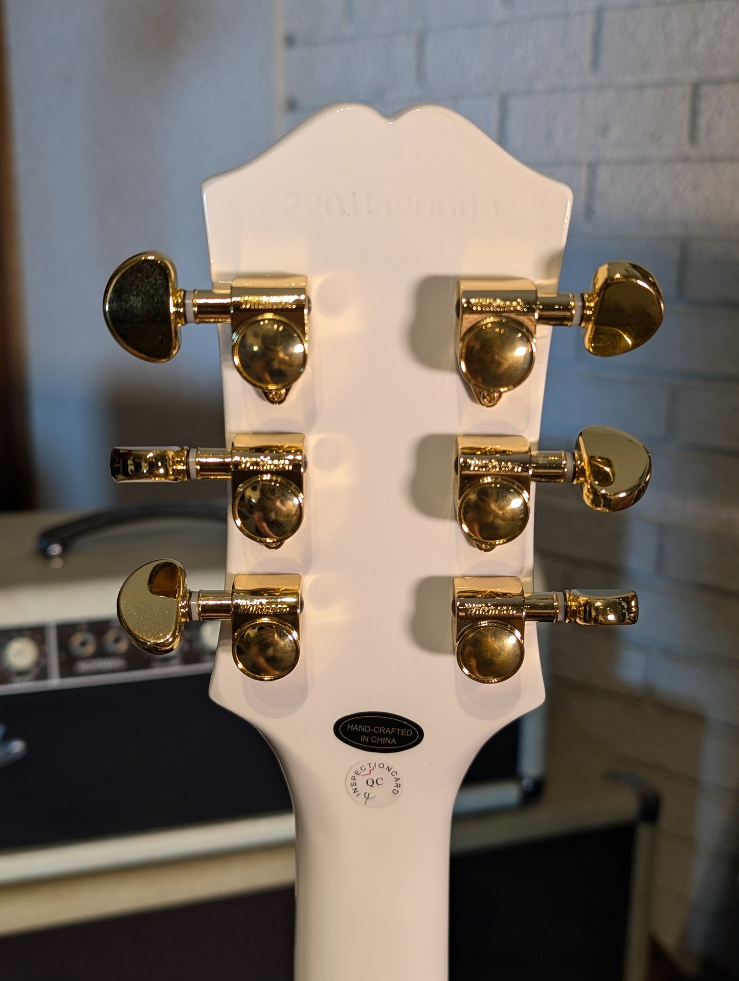 Epiphone Les Paul Custom Electric Guitar w/Gig Bag - Alpine White (2022)