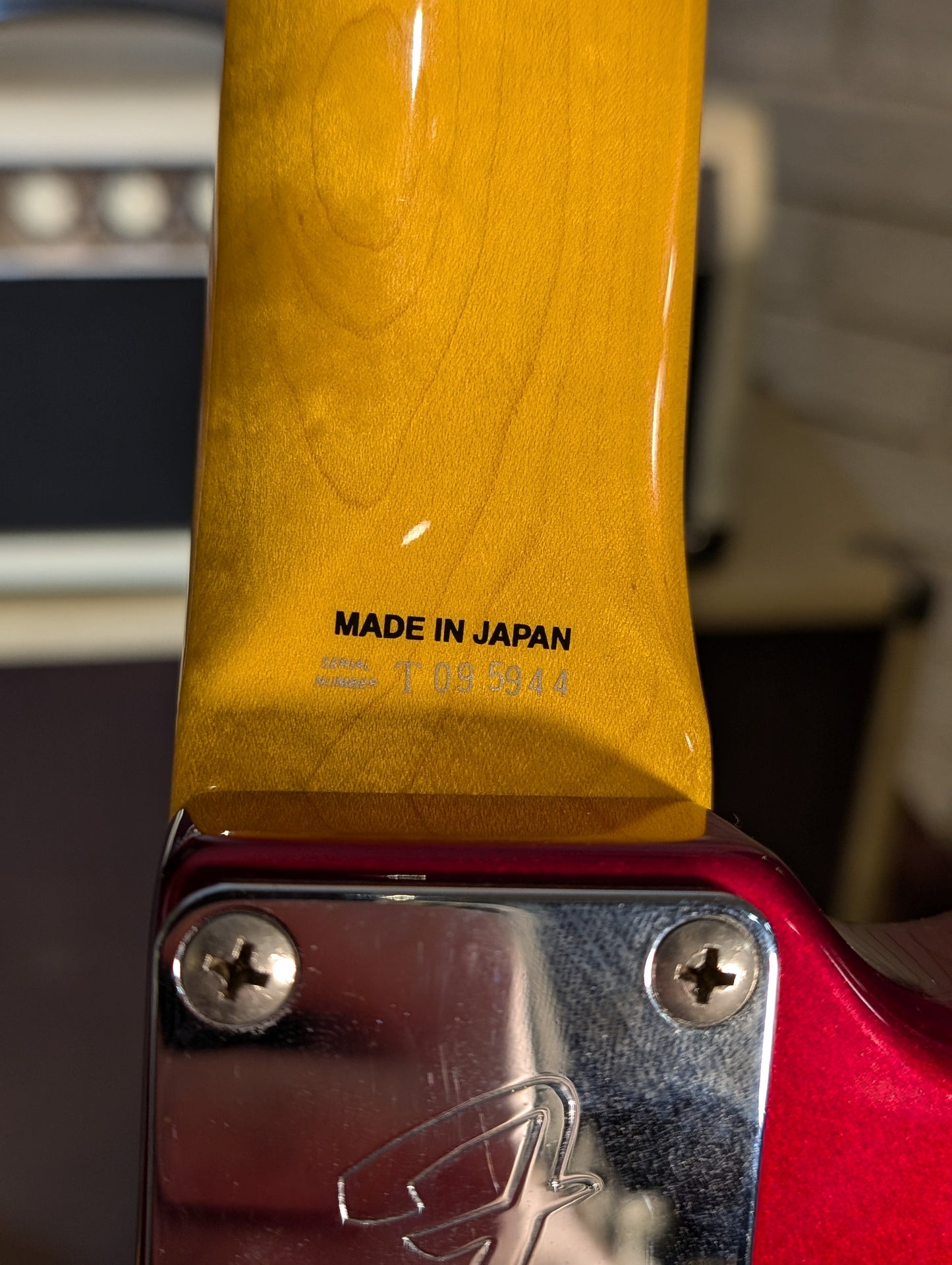 Fender Made in Japan MG69/MH Mustang Electric Guitar - Candy Apple Red (2010-2011)