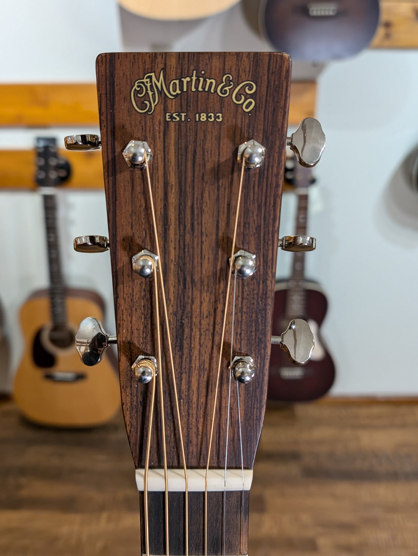 Martin D-28 Dreadnought Acoustic Guitar w/Case - Natural (2021)