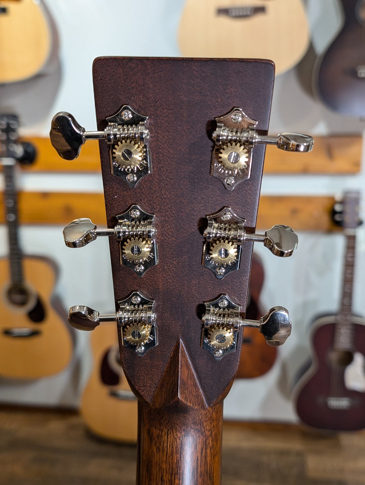 Martin D-28 Dreadnought Acoustic Guitar w/Case - Natural (2021)