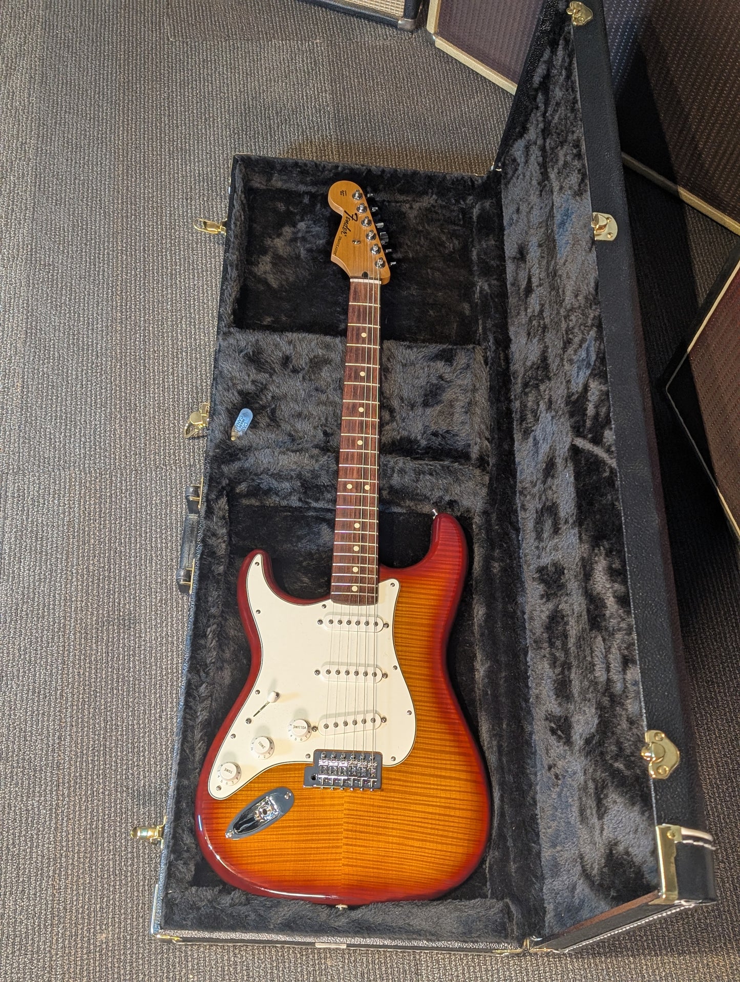 Fender Standard Stratocaster Plus Top Left Handed Electric Guitar w/Case - Tobacco Sunburst (2013)