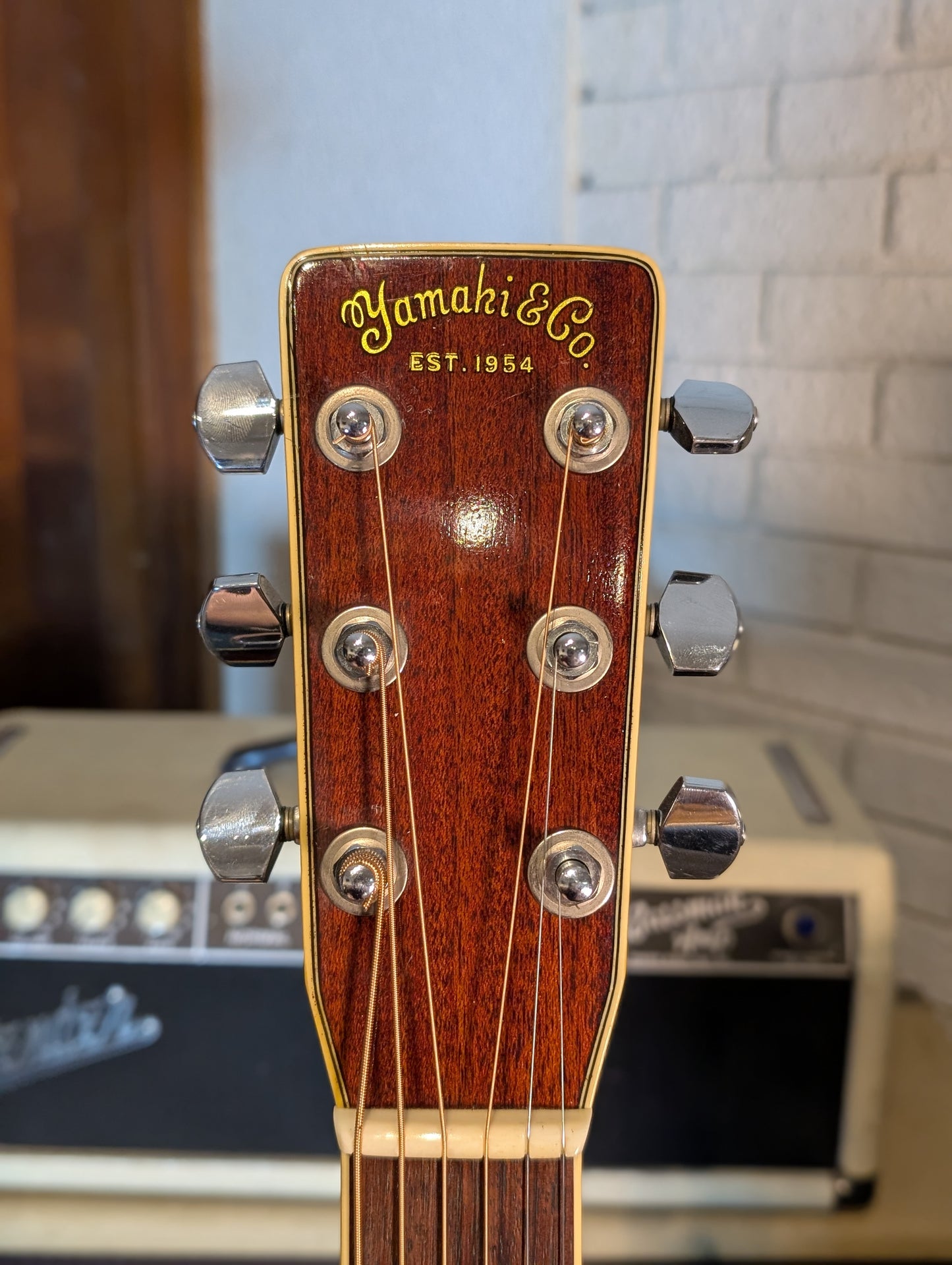 Yamaki Y40D Dreadnought Acoustic Guitar (Late 1970's)