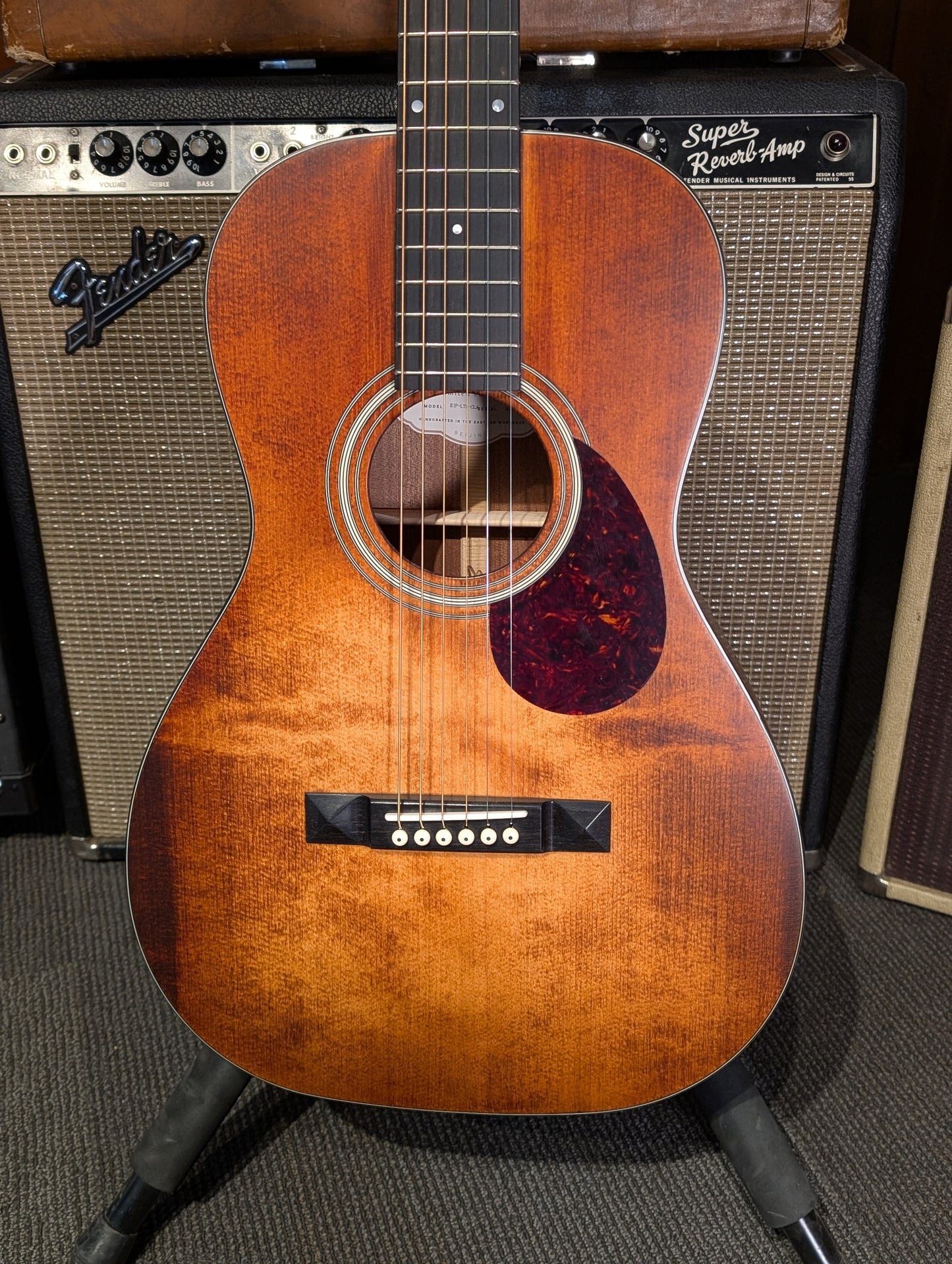 Eastman E1P Bluesmaster Limited Edition Parlor Acoustic Guitar w/Gig Bag - Classic Finish (Serial #M2333272)
