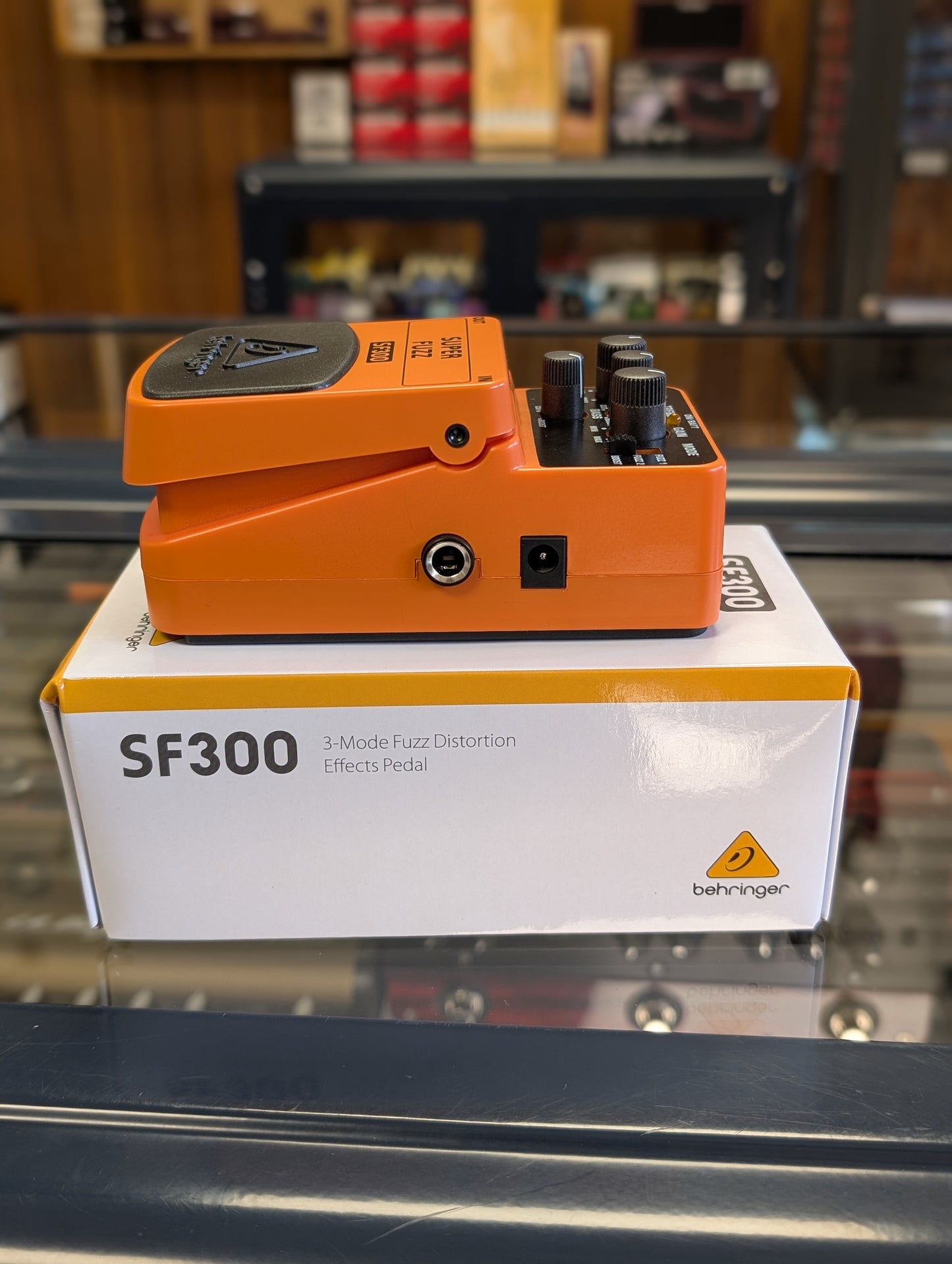 Behringer SF300 Super Fuzz w/Box (Used)