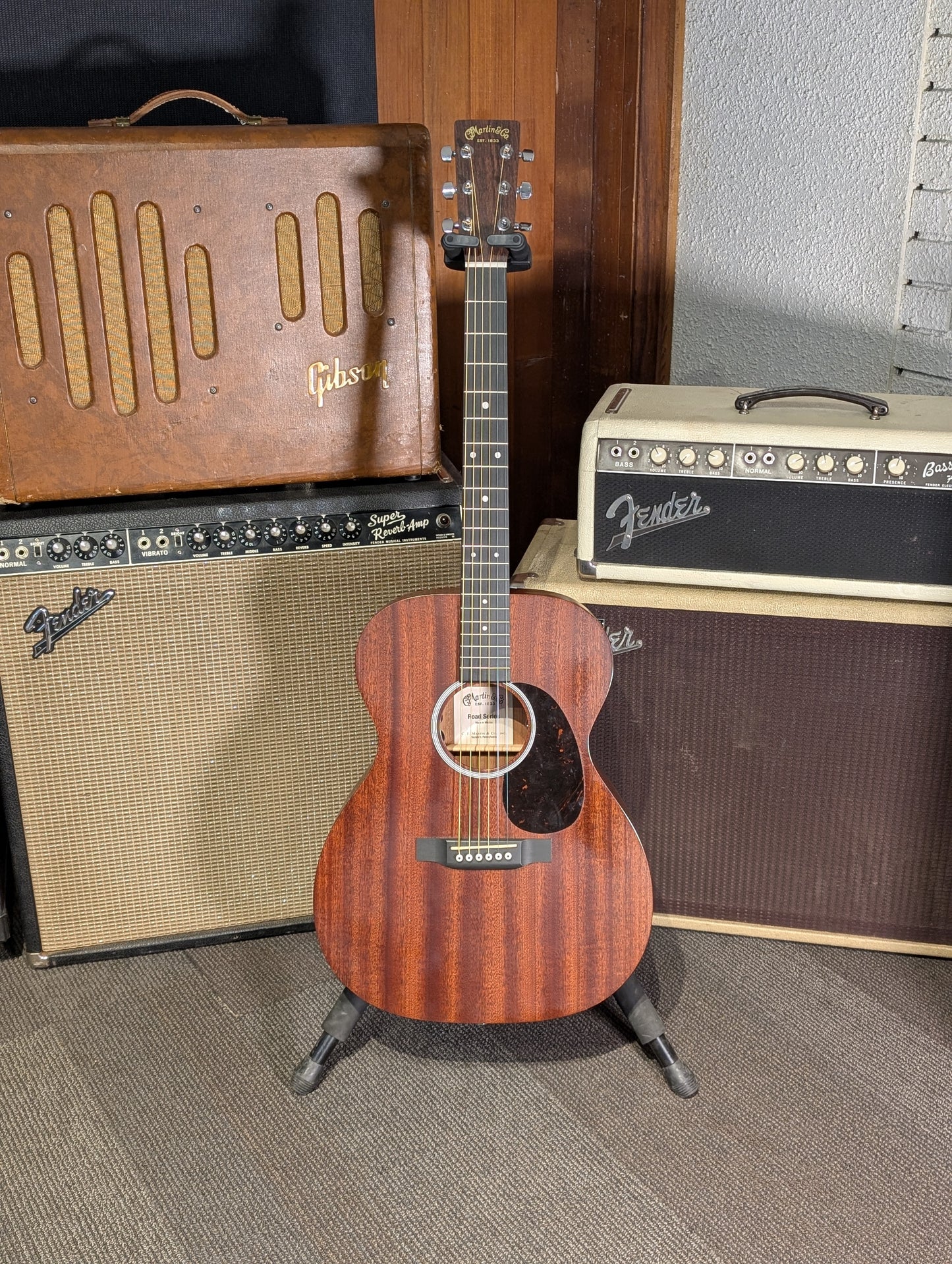 Martin 000-10E Acoustic/Electric Guitar w/Gig Bag (2022)
