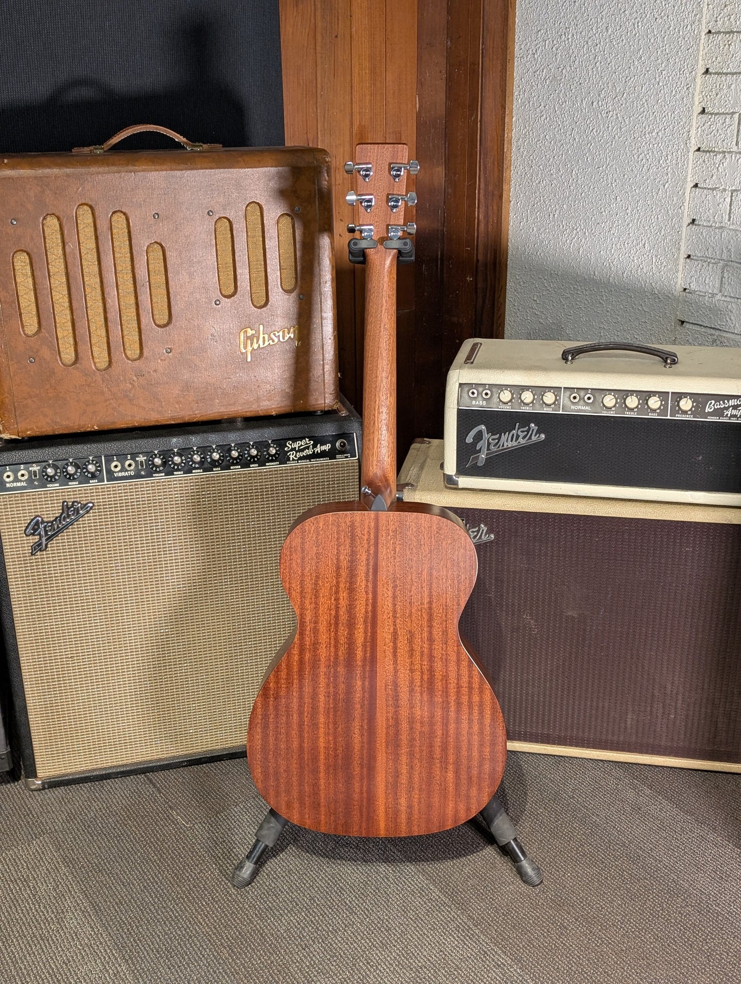 Martin 000-10E Acoustic/Electric Guitar w/Gig Bag (2022)