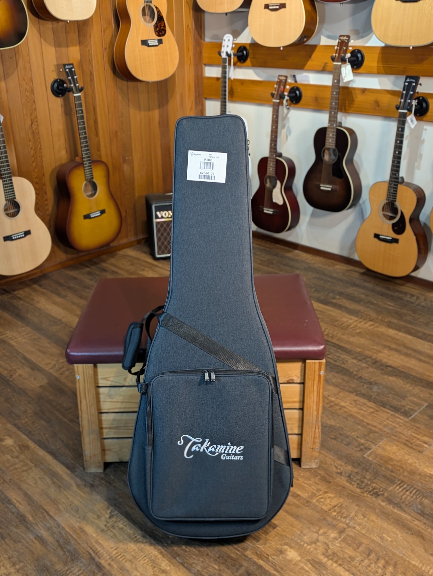 Takamine P3DC Pro Series Acoustic/Electric Guitar w/Case (Serial #62060173)