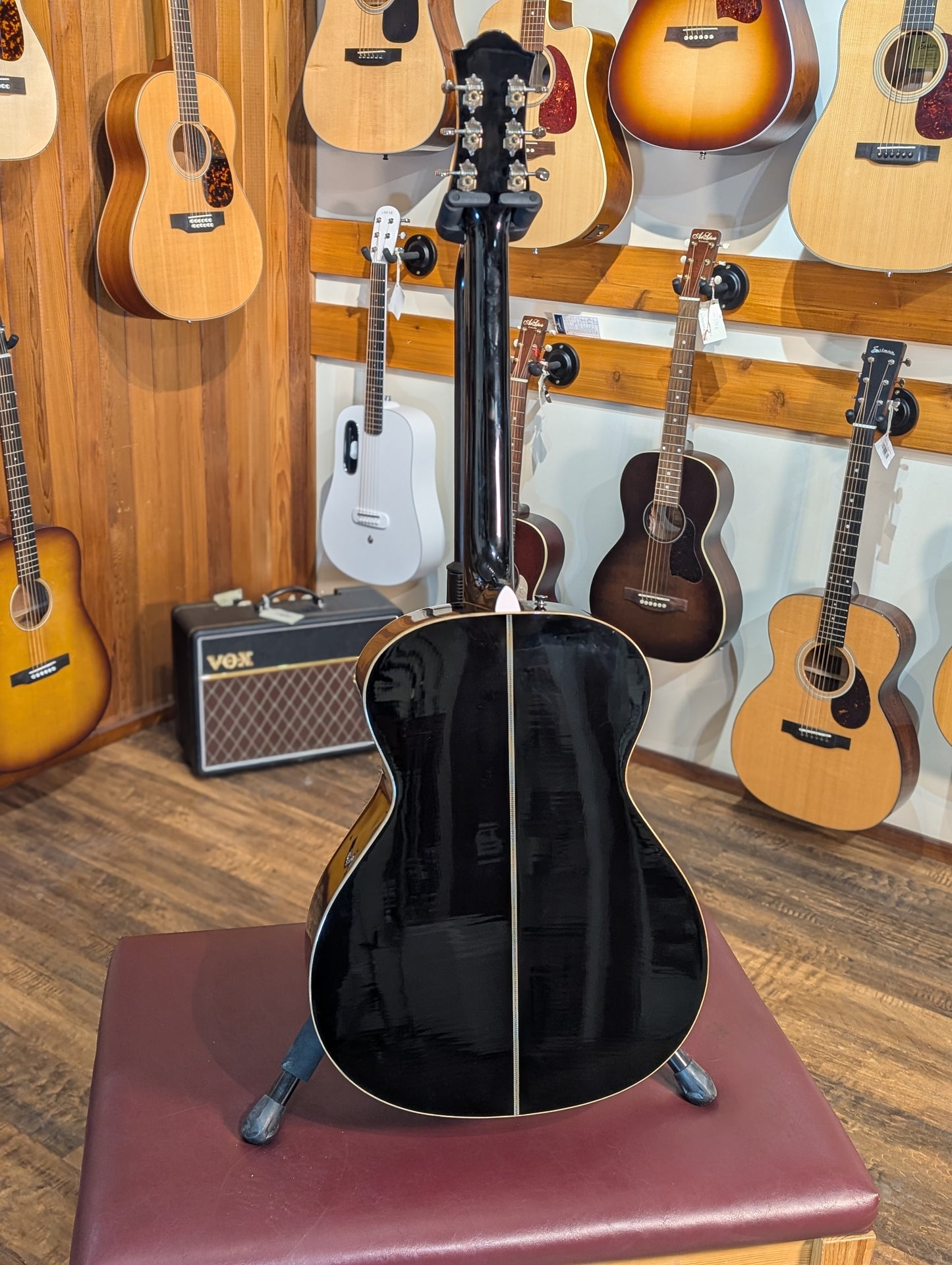 Guild GAD-F40 Grand Orchestra Acoustic/Electric Guitar w/Case - Black (2007)