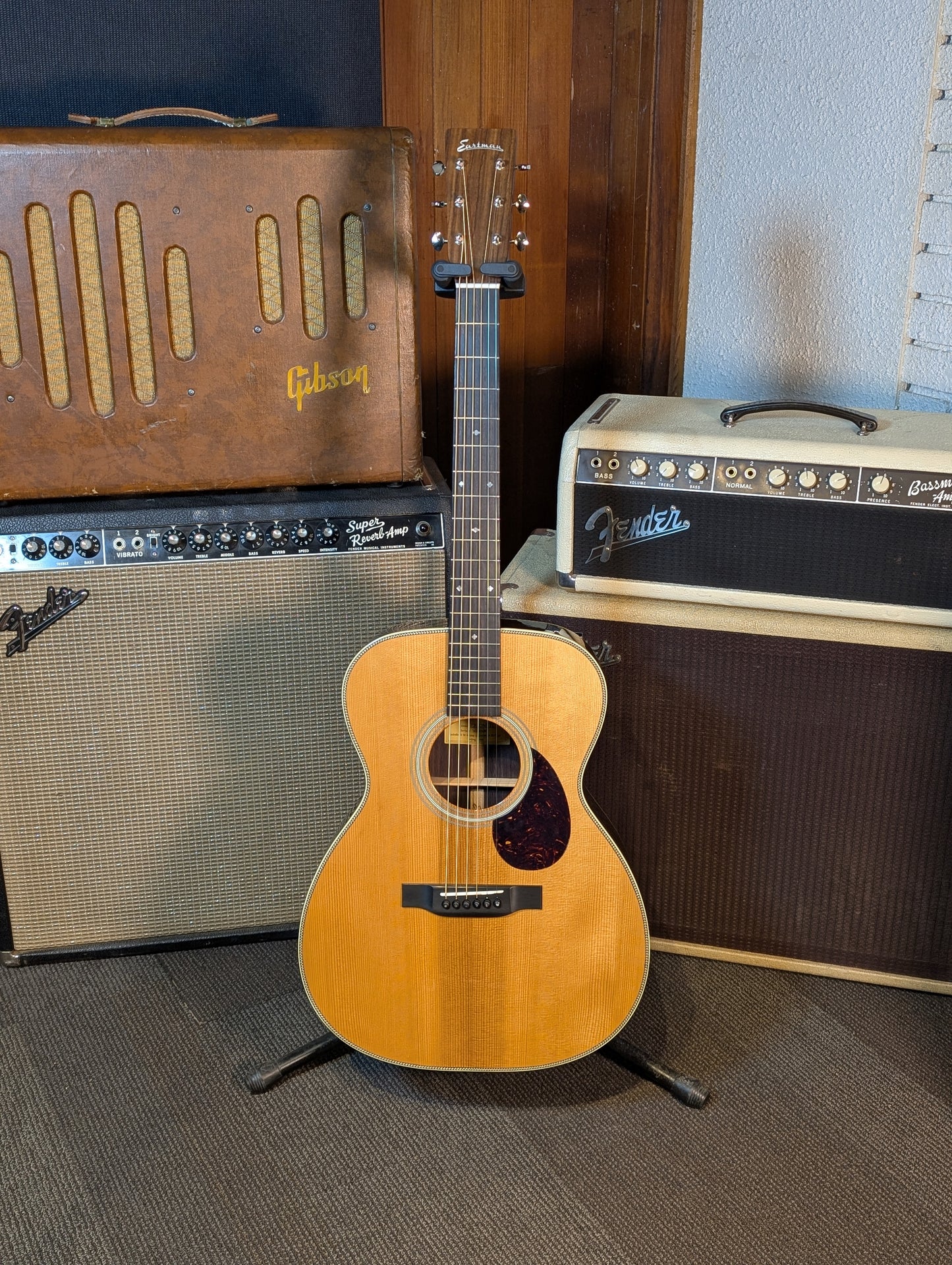 Eastman E20OM Thermo-Cure Acoustic Guitar w/Case - Thermo-Cure Natural (Serial #M2403136)