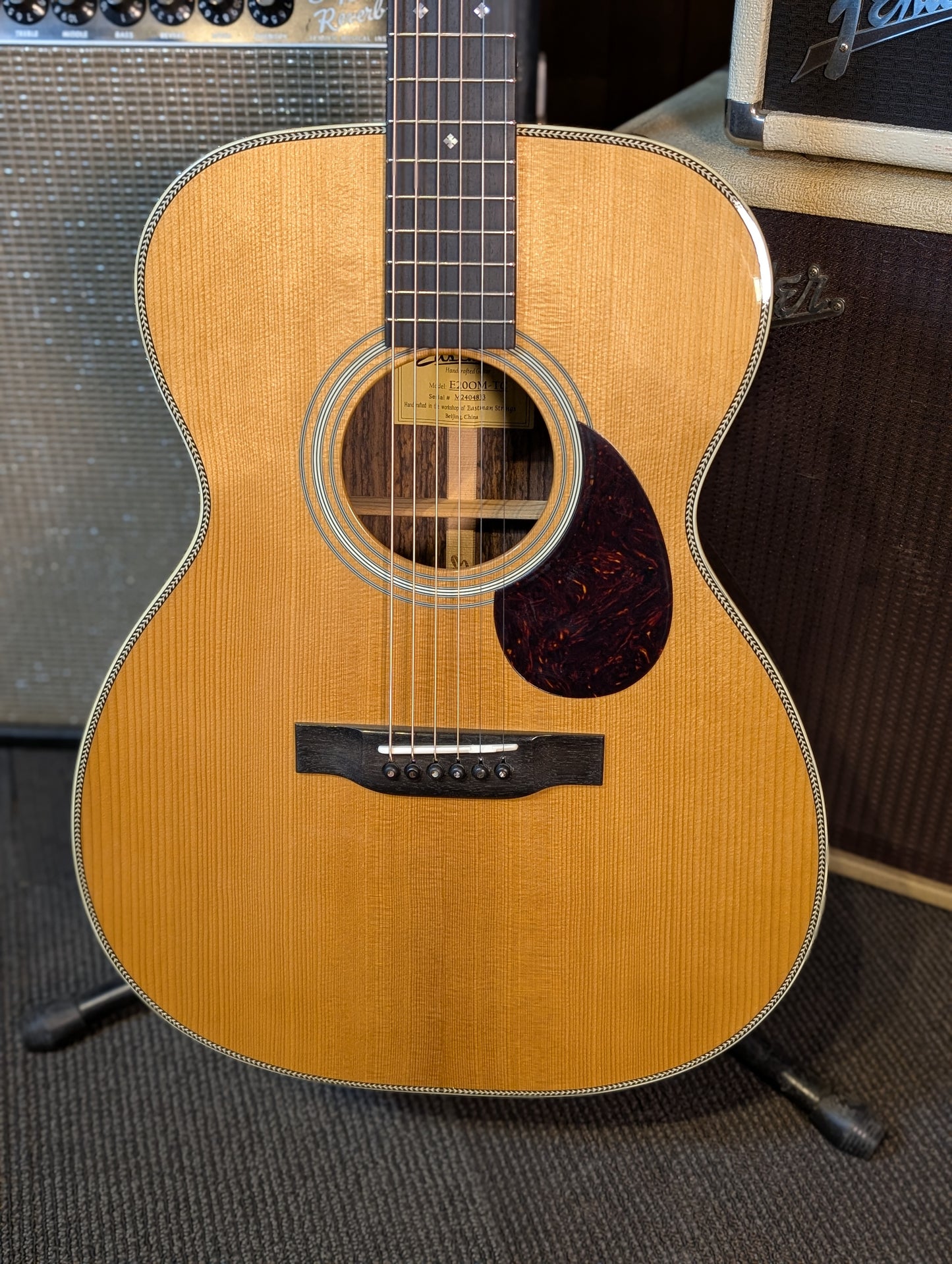 Eastman E20OM Thermo-Cure Acoustic Guitar w/Case - Thermo-Cure Natural (Serial #M2404833)