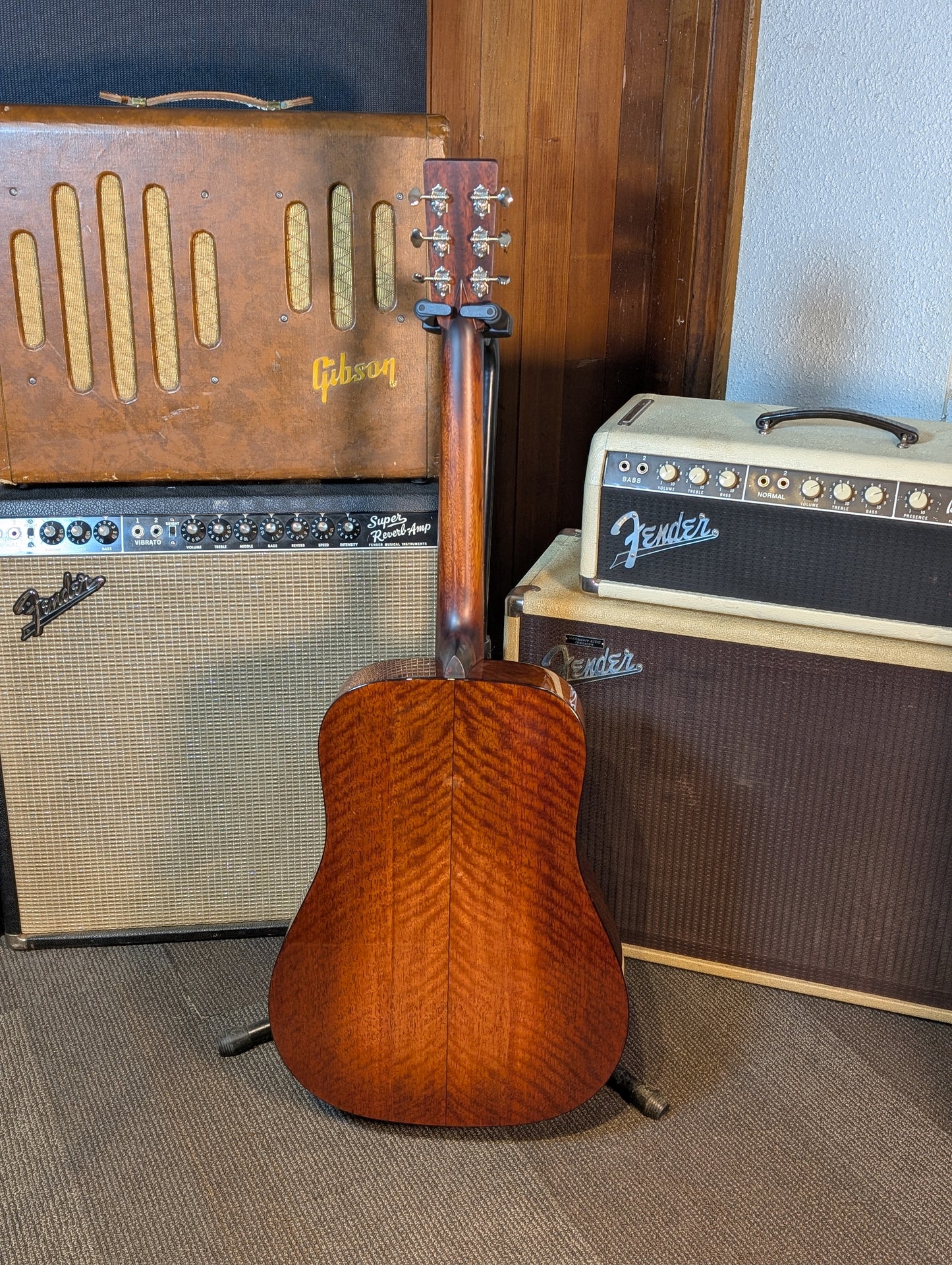 Eastman E10D-TC Acoustic Guitar w/Case - Gloss Natural (Serial #M2434390)