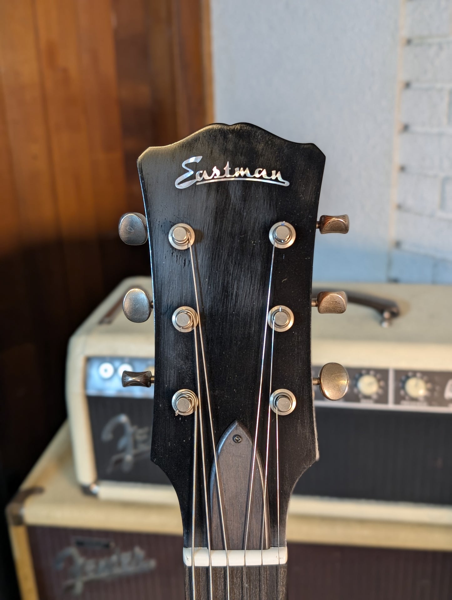 Eastman SB55DC/TV Double Cutaway Electric Guitar w/Case - Vintage Classic Finish (Serial #K2400075)