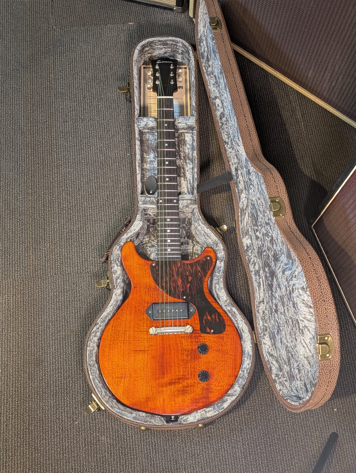 Eastman SB55DC/TV Double Cutaway Electric Guitar w/Case - Vintage Classic Finish (Serial #K2400075)