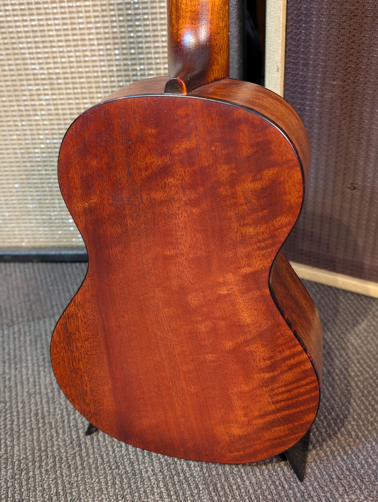 Eastman EU1-T Tenor Ukulele w/Gig Bag - Classic Finish (Serial #M2406182)