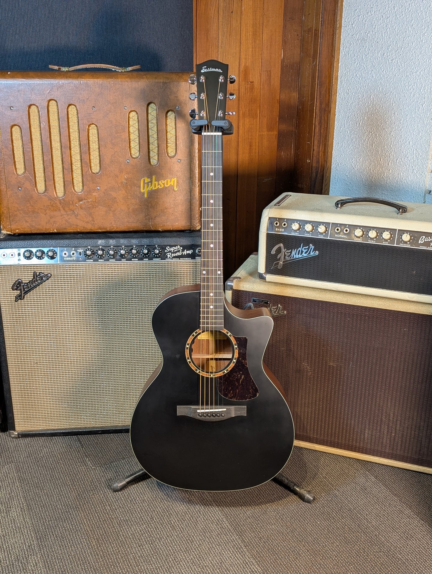 Eastman AC122-2CE Grand Auditorium Acoustic/Electrc Guitar w/Gig Bag - Black (Serial #M2235521)