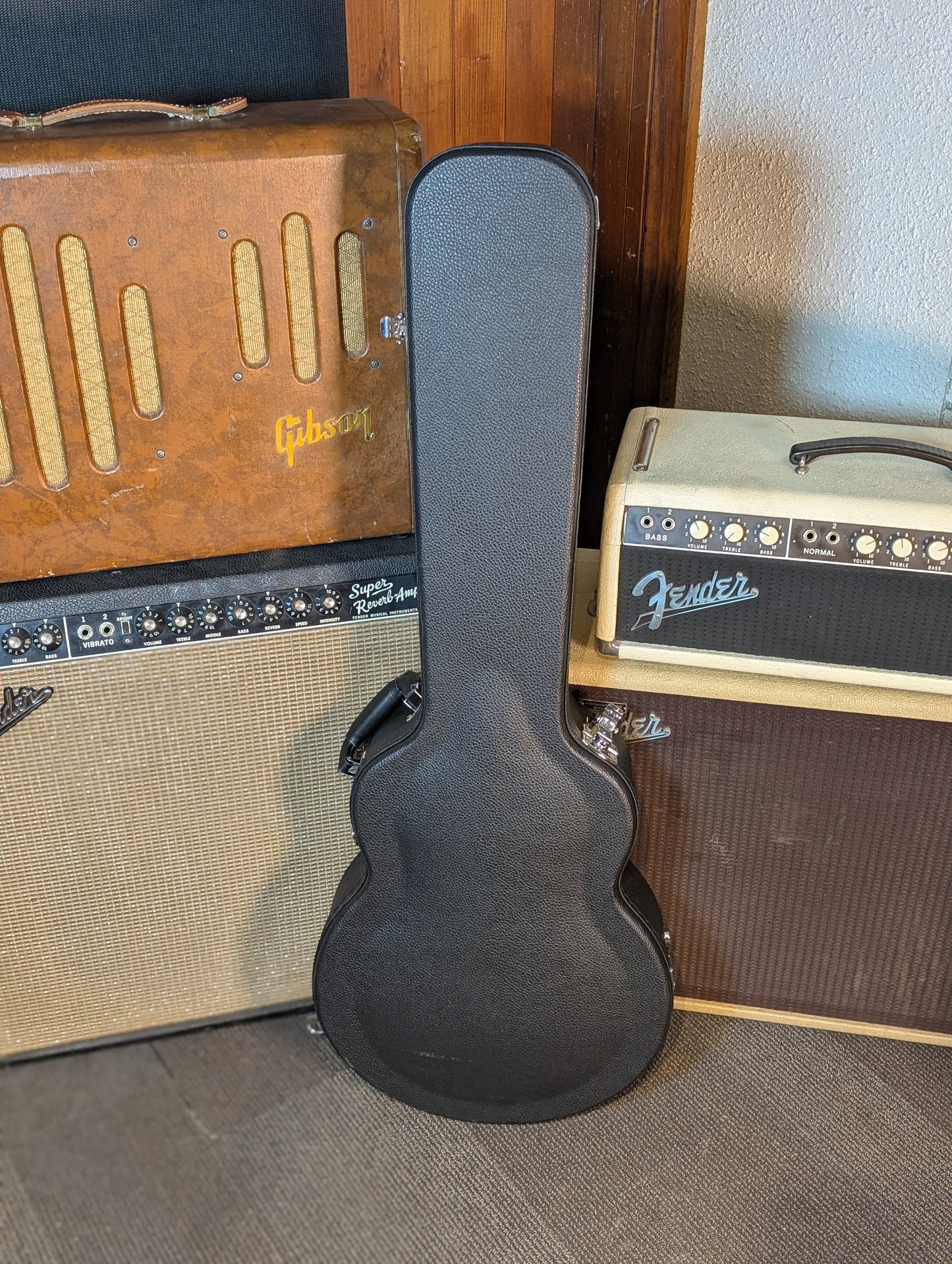 Eastman T484 Thinline Semi-Hollow Electric Guitar w/Case - Black (Serial #P2402011)
