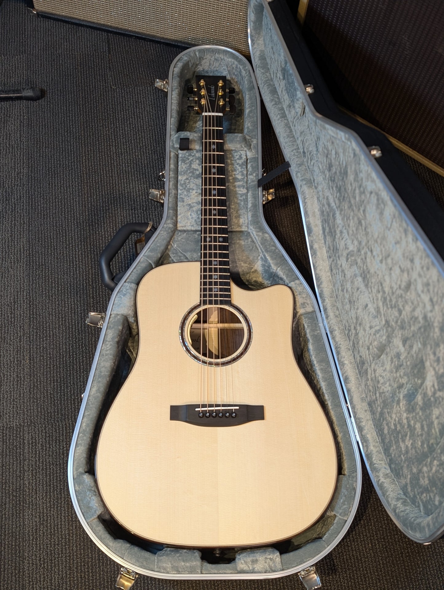 Lakewood D-32 CP Dreadnought Acoustic/Electric Guitar w/Case (Serial #36228)