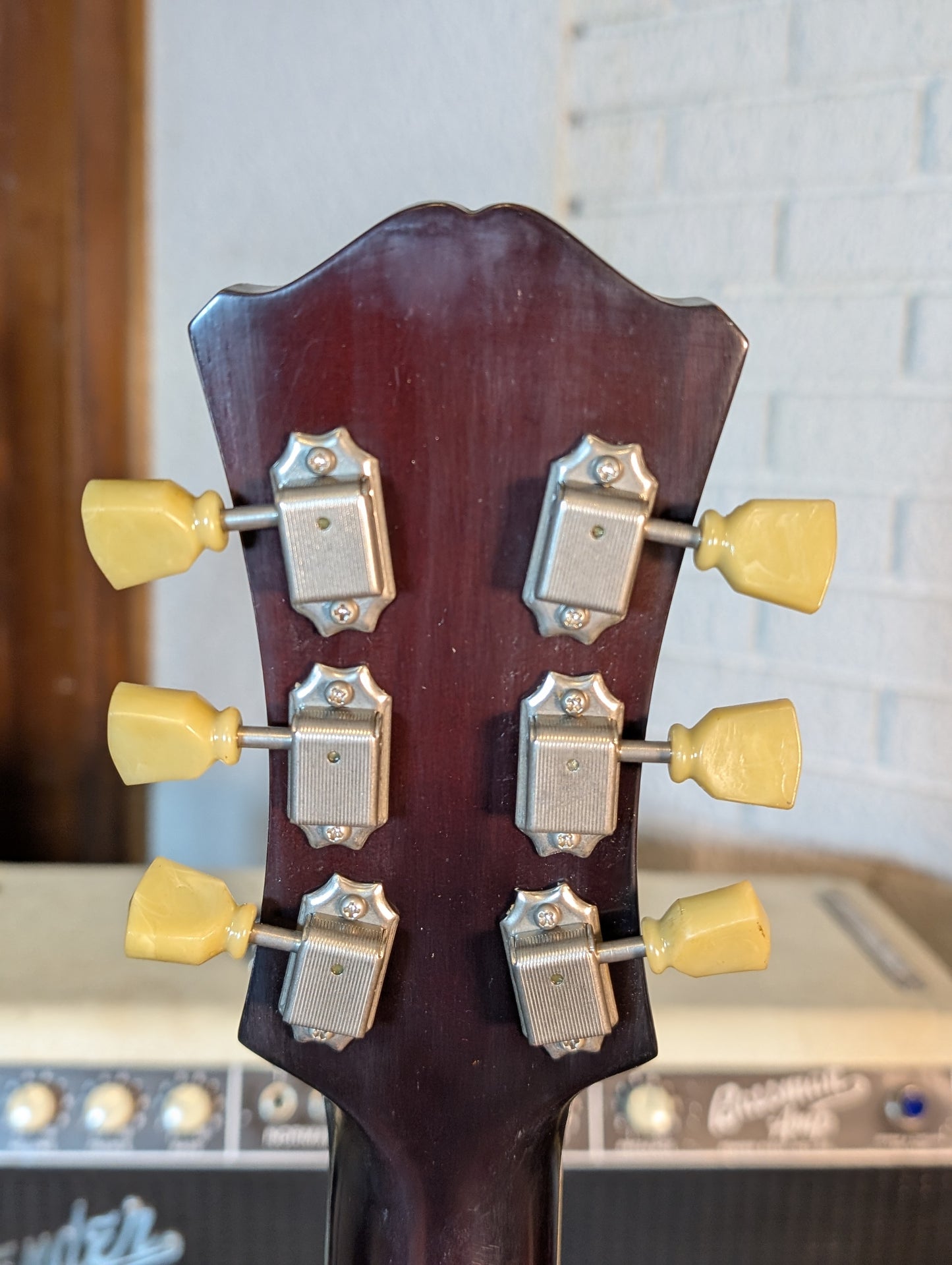 Eastman T60/TV Thinline Semi-Hollow Electric Guitar w/Case - Sunburst (Serial #P2401936)
