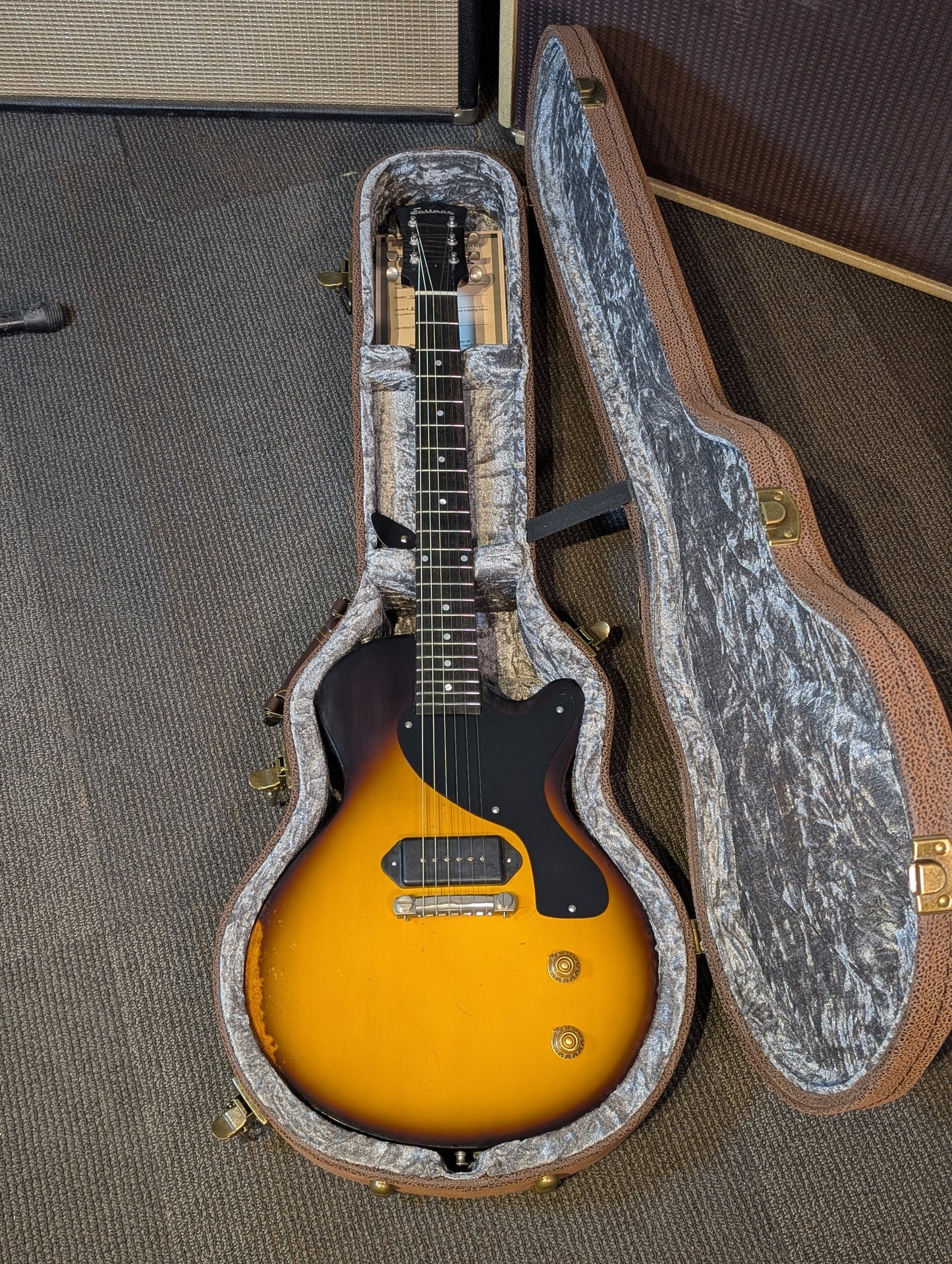 Eastman SB55/V-SB Single Cut Electric Guitar w/Case - Antique Sunburst (Serial #K2401410)