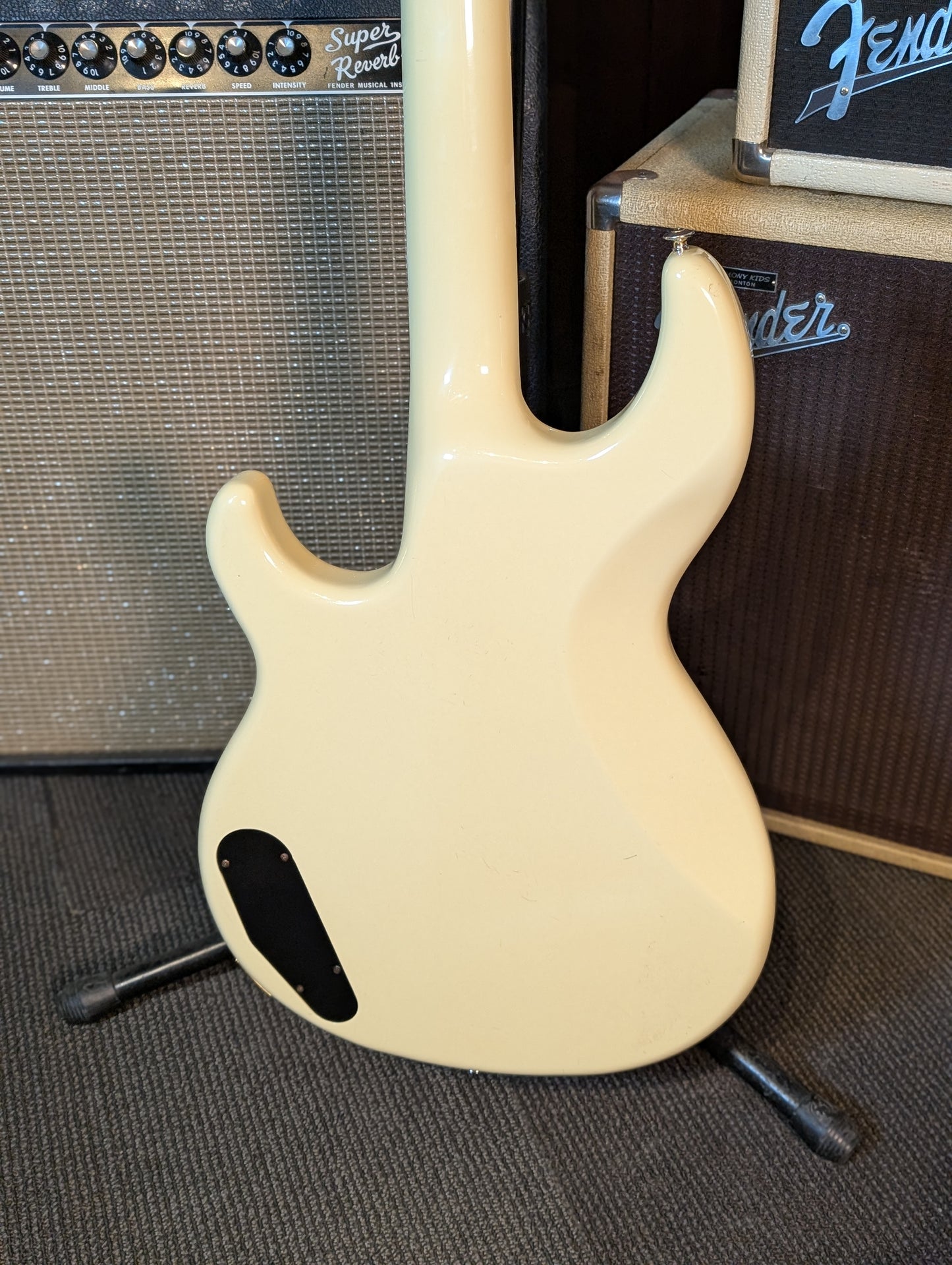 Yamaha BB3000S 4-String Passive Electric Bass Guitar w/Case - Cream White (1984)