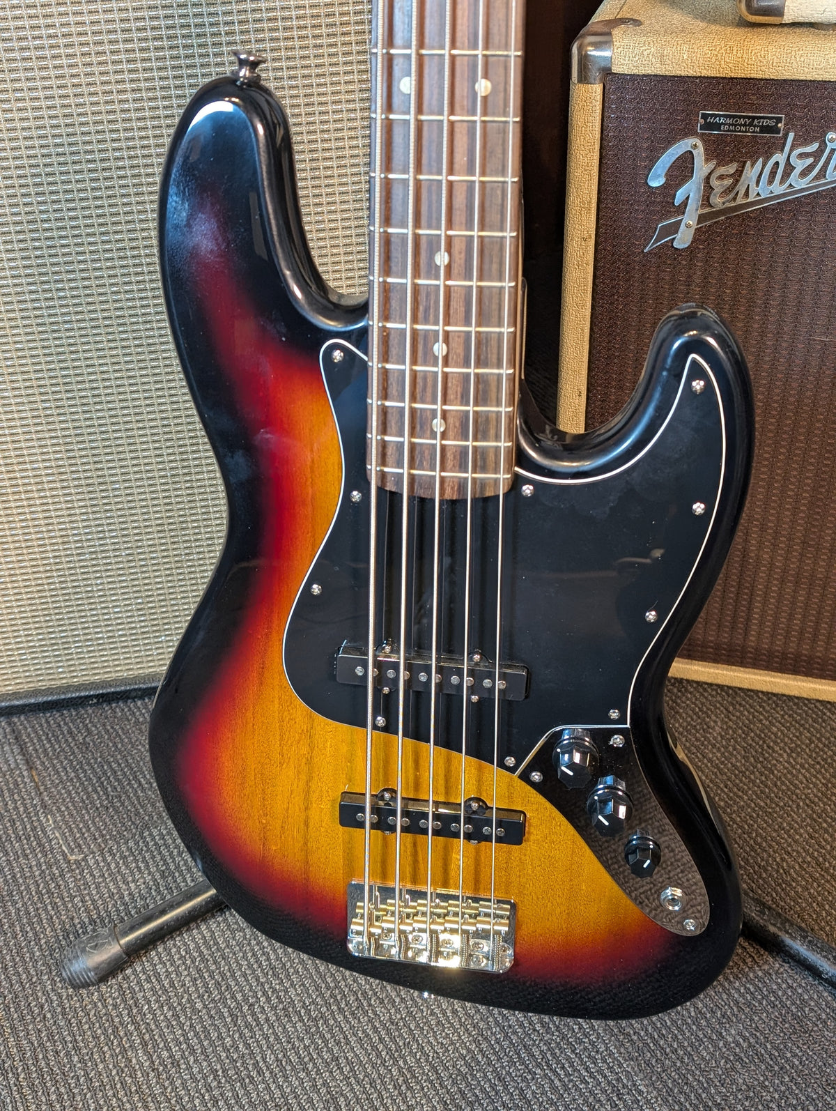 Squier Affinity Jazz Bass V 5-String Passive Electric Bass - Sunburst (2015)