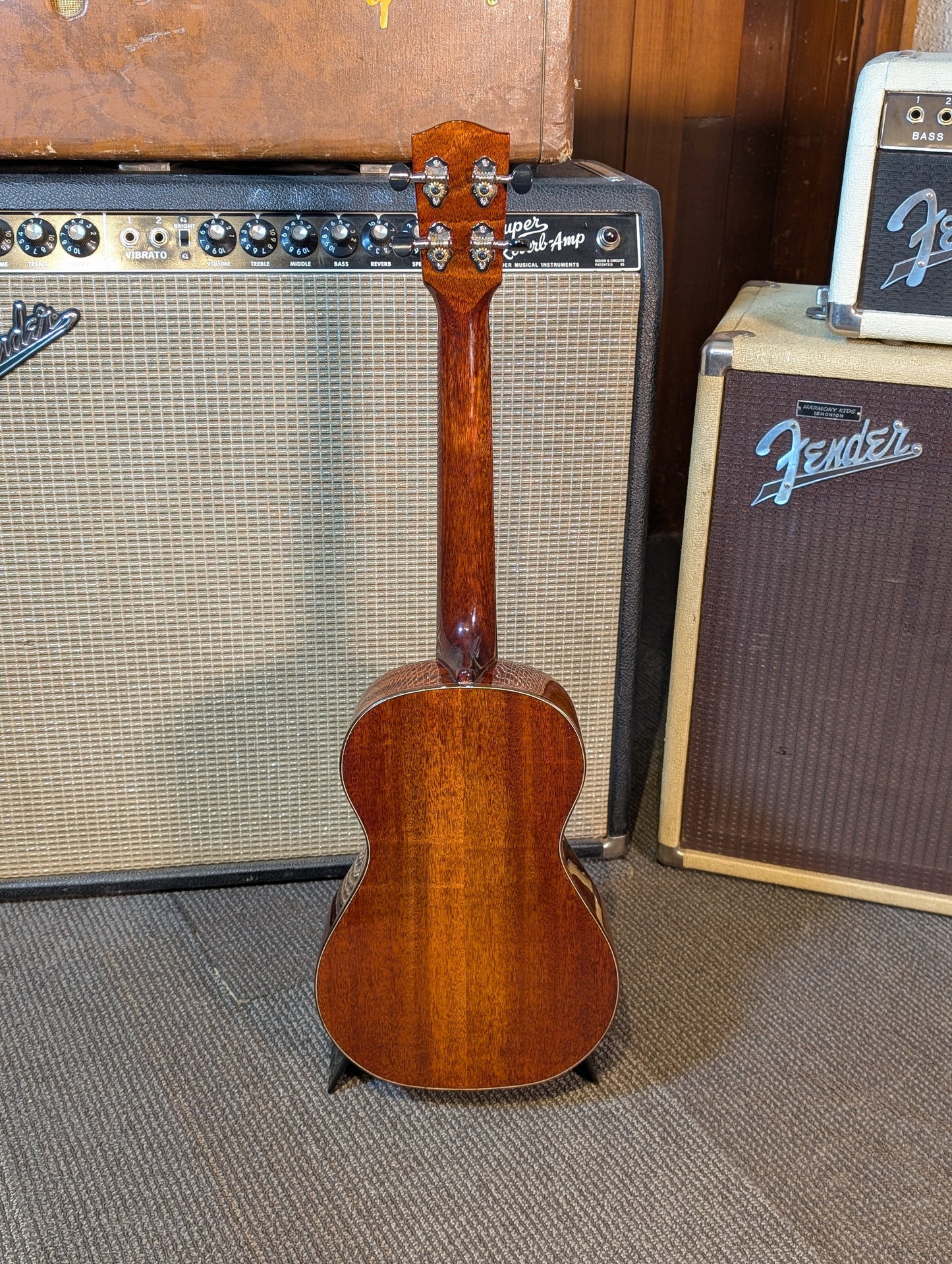 Eastman EU3-T Solid Wood Tenor Uklele w/Case - Classic Finish (B-Stock Serial #M2319178)