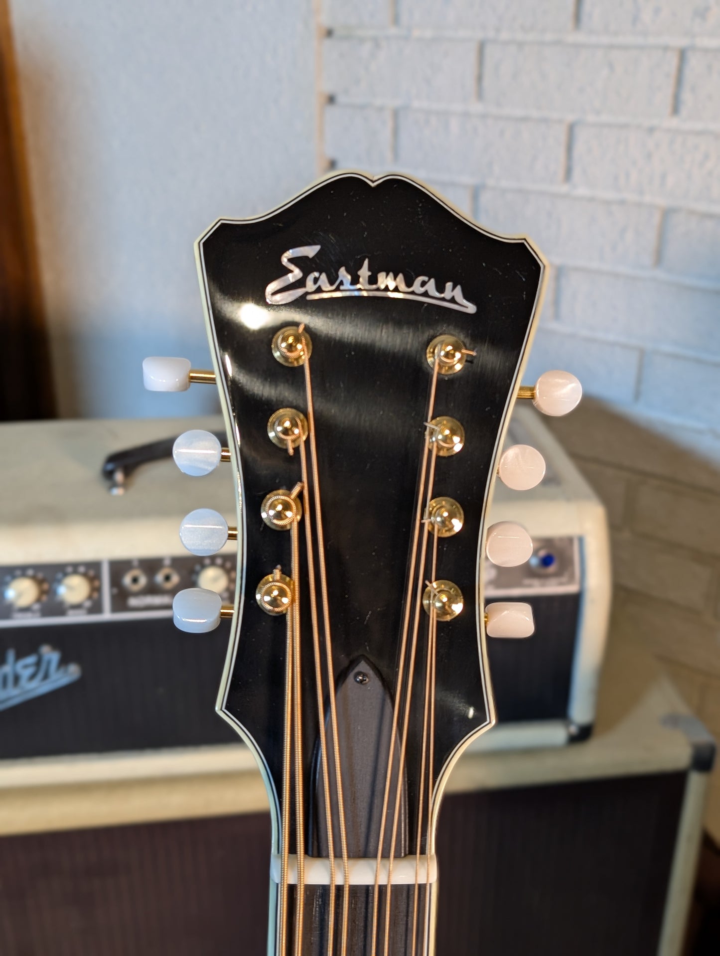 Eastman MDC804 Mandocello w/Case - Classic Finish (B-Stock Serial #M2400191)