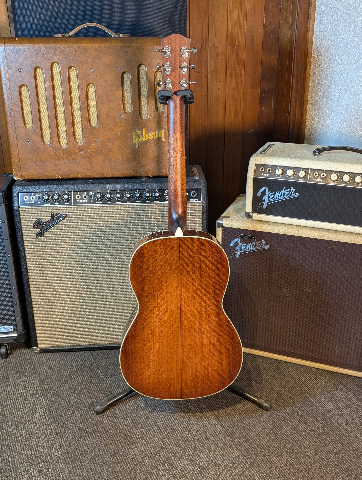 Eastman E6-LGSS-TC Slope Shoulder Thermo-Cure Acoustic Guitar w/Case - Sunburst (Serial #M2439148)