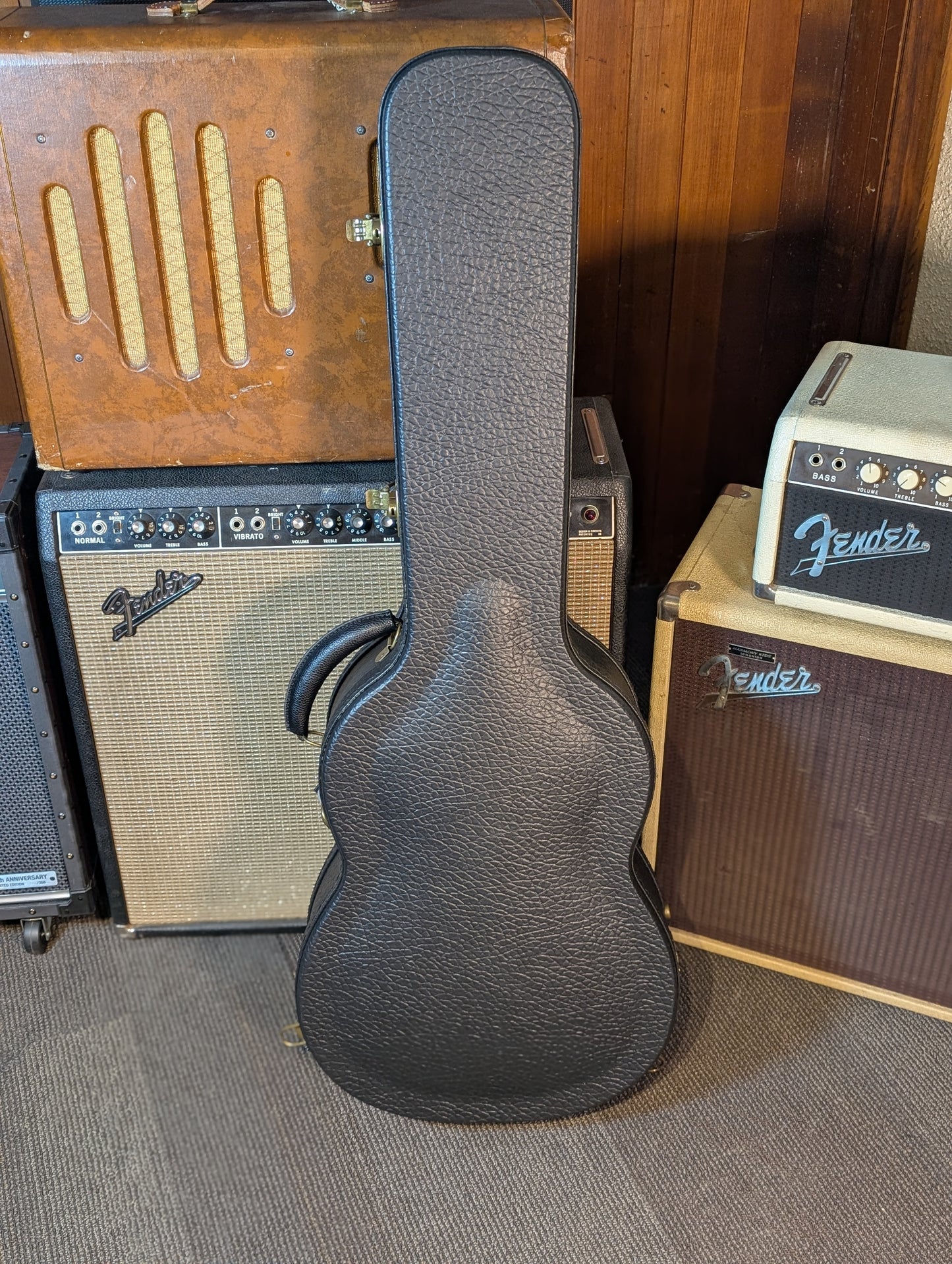 Eastman E6-LGSS-TC Slope Shoulder Thermo-Cure Acoustic Guitar w/Case - Sunburst (Serial #M2439148)