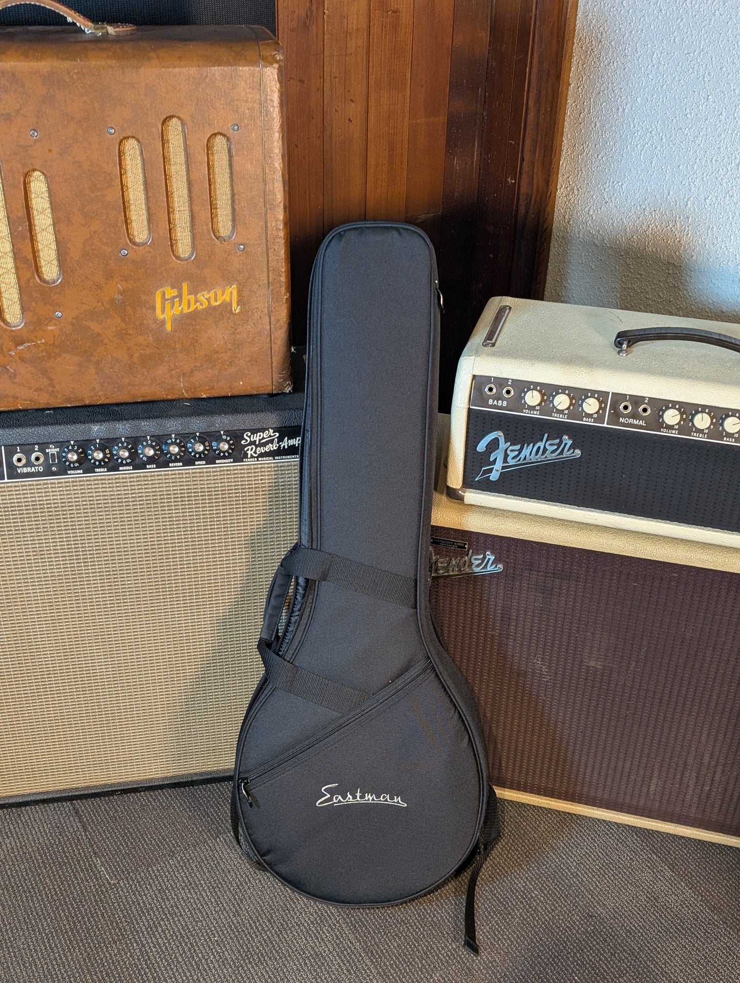 Eastman MDO305E Electric/Acoustic Octave Mandolin w/Gig Bag - Sunburst (B-Stock Serial #N2403273)