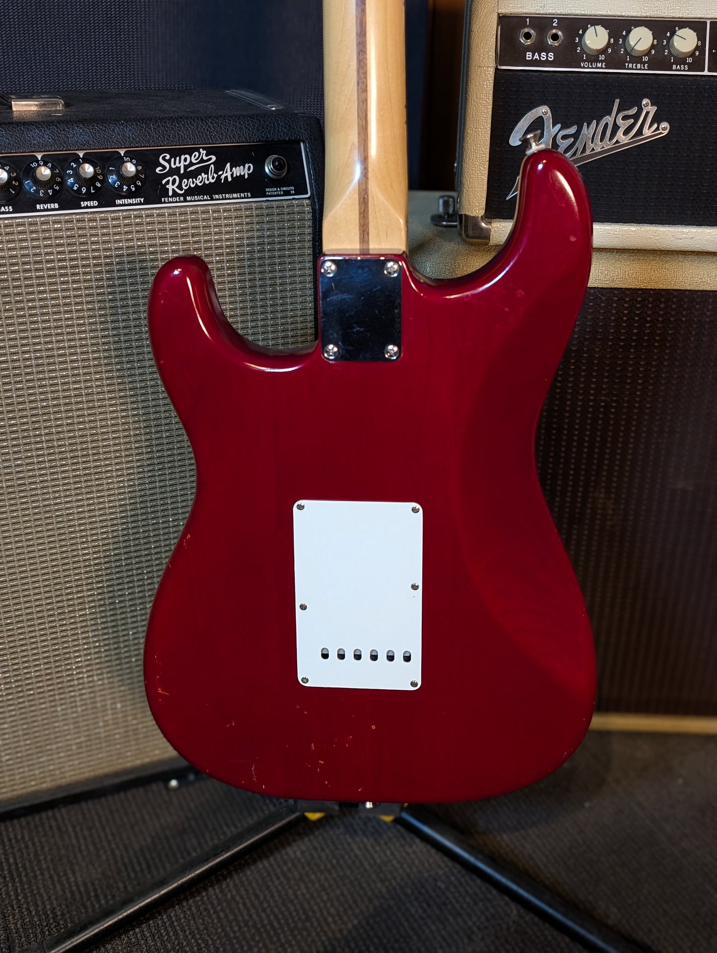 Fender Highway One Stratocaster w/Case - Crimson Red Transparent (2002)