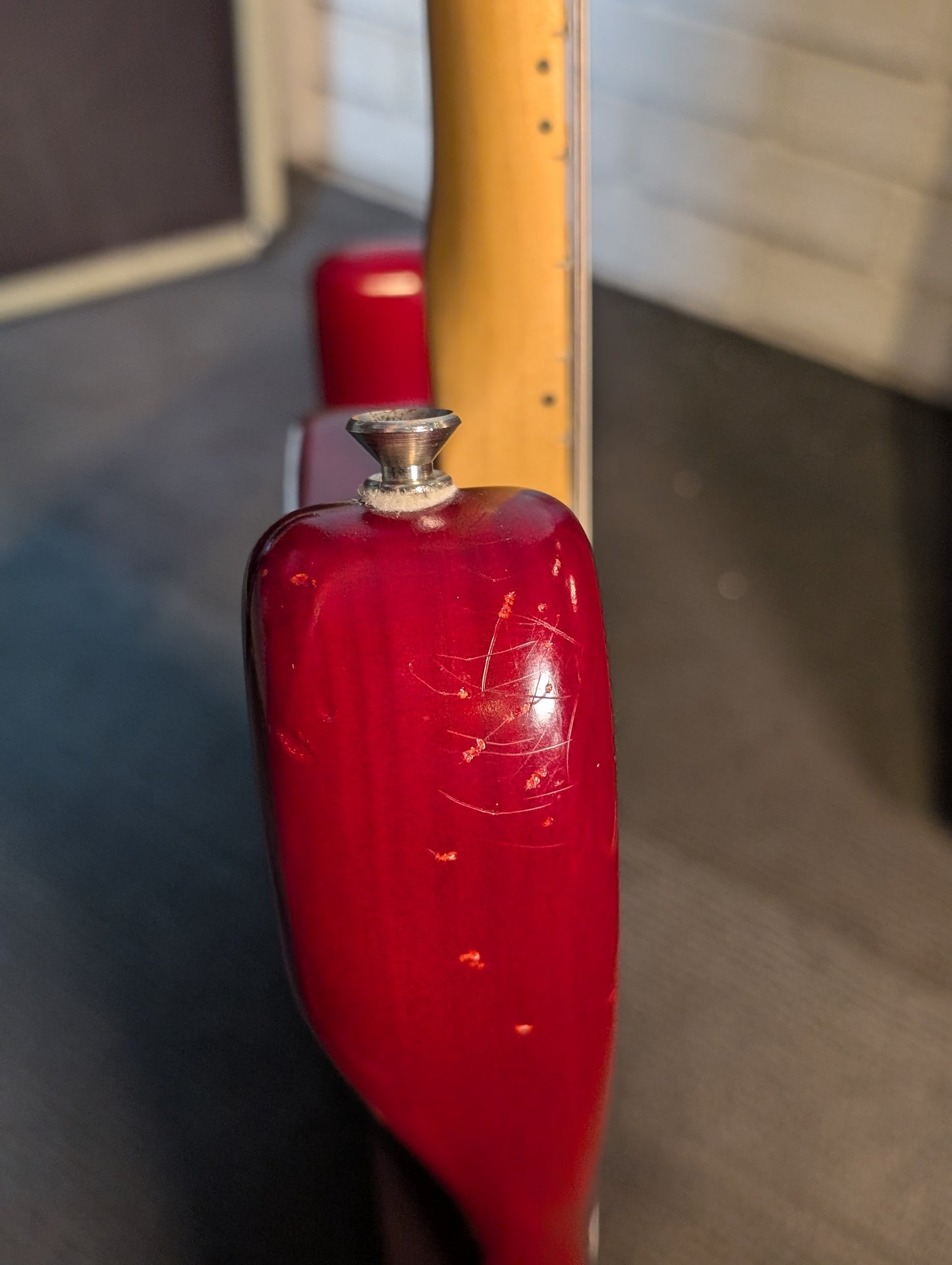 Fender Highway One Stratocaster w/Case - Crimson Red Transparent (2002)
