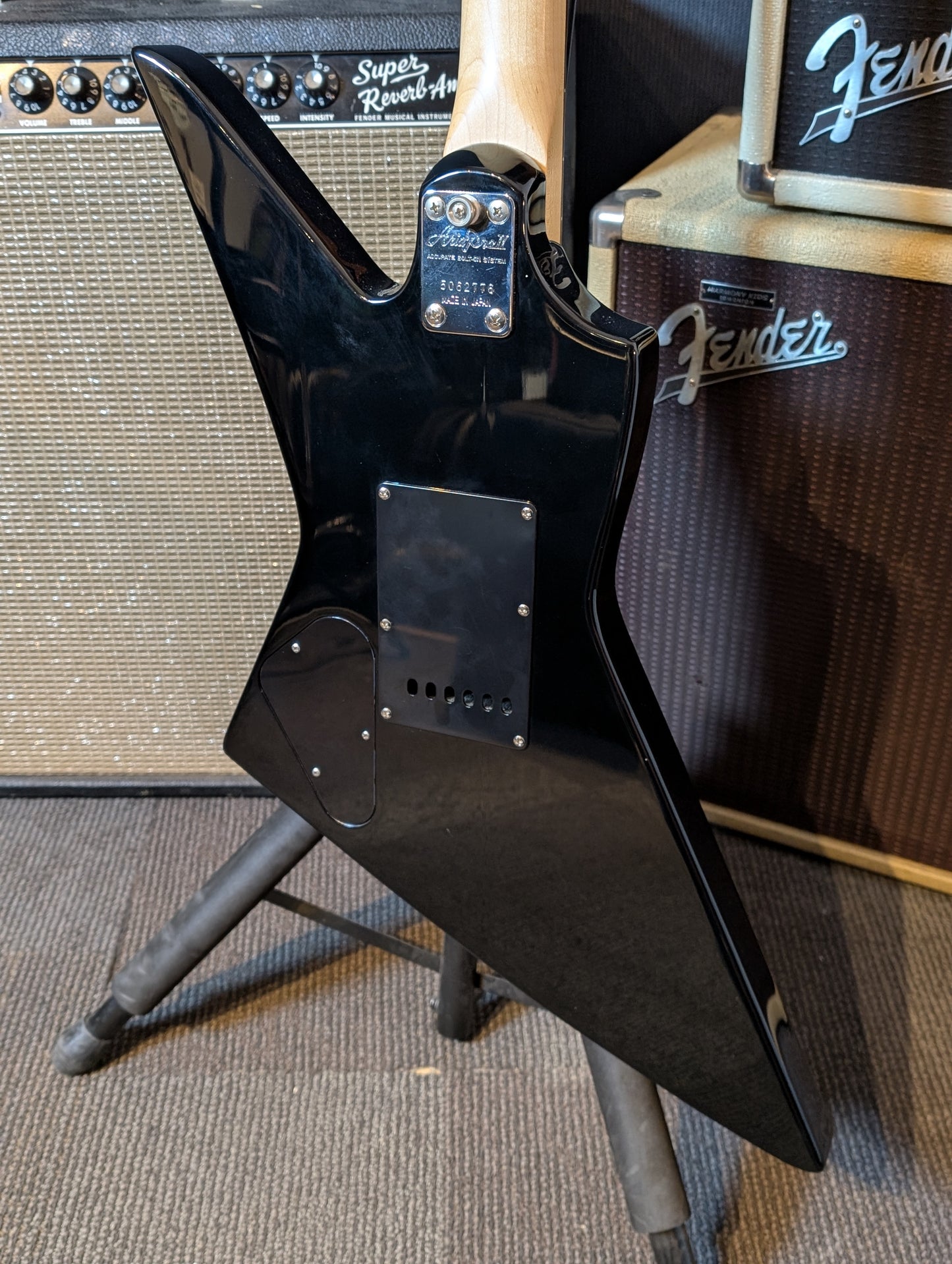 Aria Pro II ZZ Standard Electric Guitar w/Gig Bag - Black (Mid 1980's)