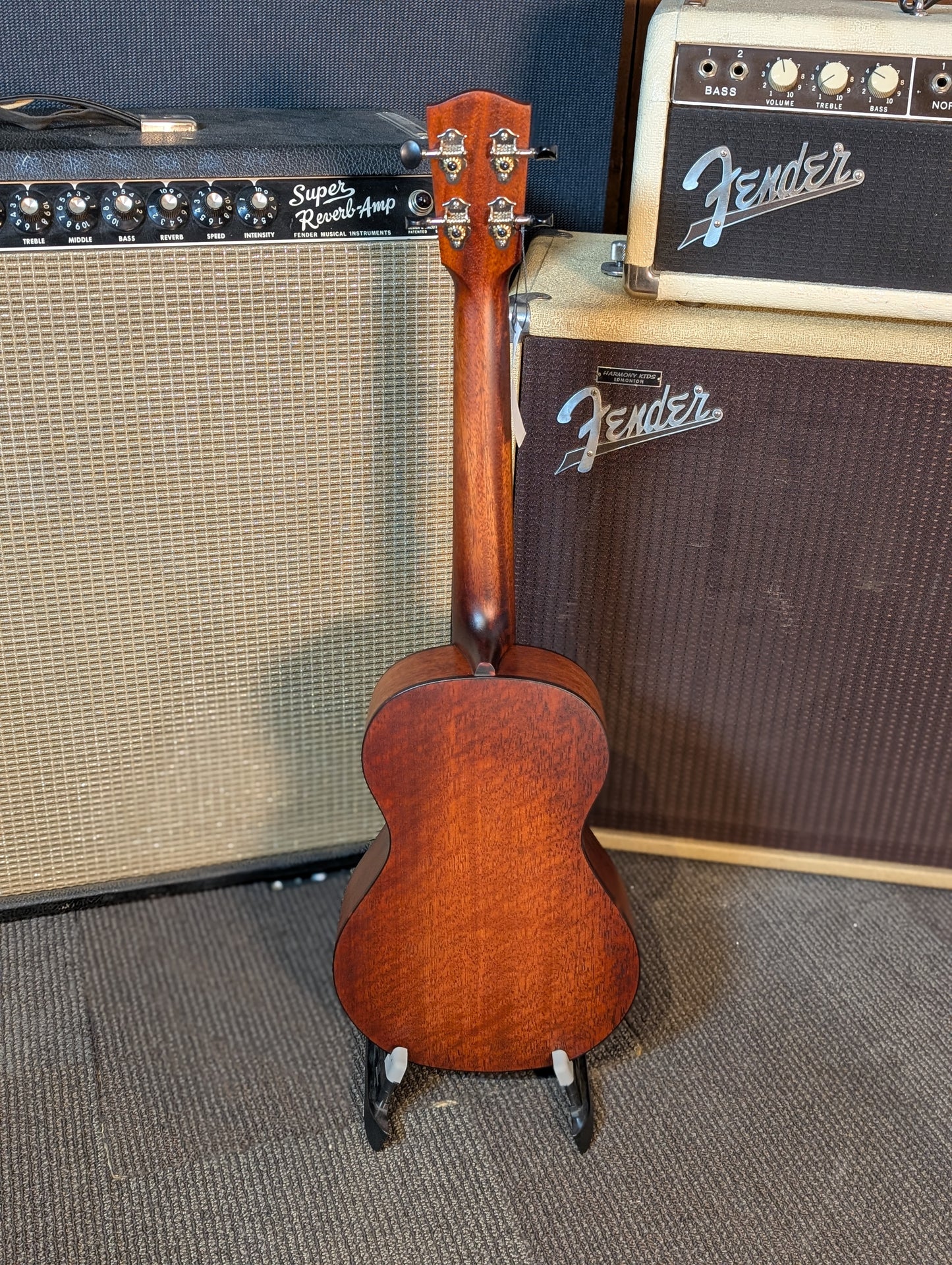 Eastman EU1-T Tenor Ukulele w/Gig Bag - Classic Finish (Serial #M2501135)