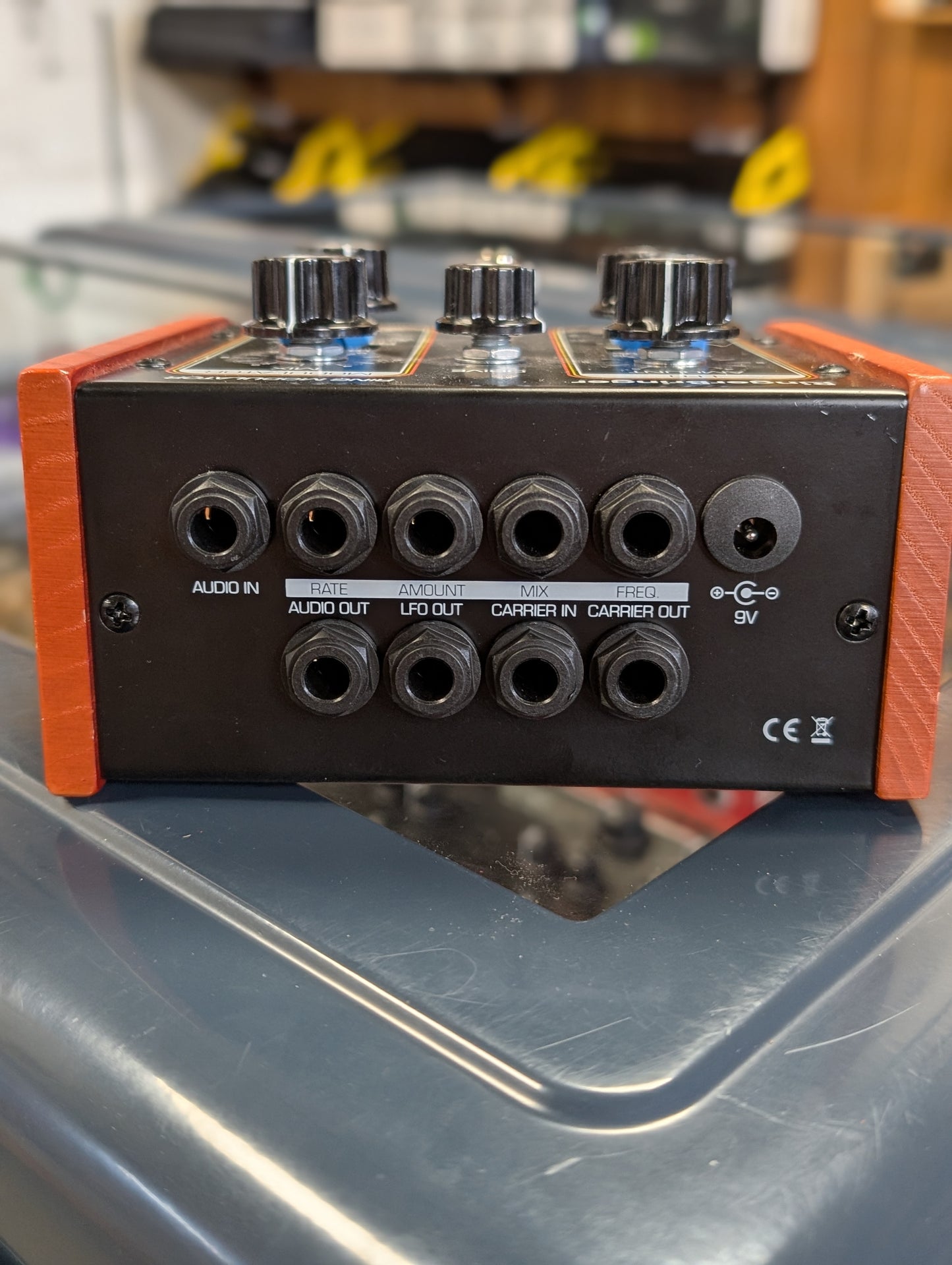 Warm Audio RingerBringer Ring Modulator Pedal (Used)