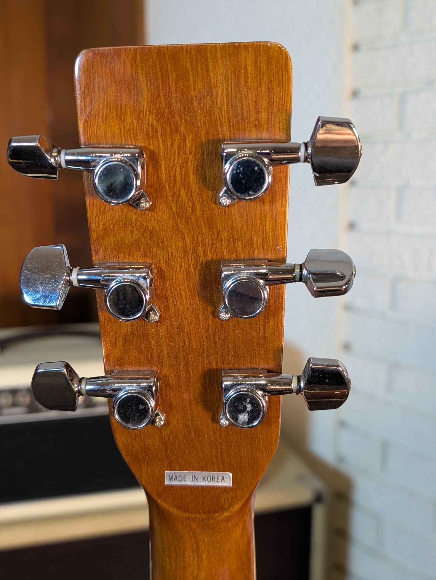 Hondo Tradition Series H-28 Dreadnought Acoustic Guitar - Natural (1980's)