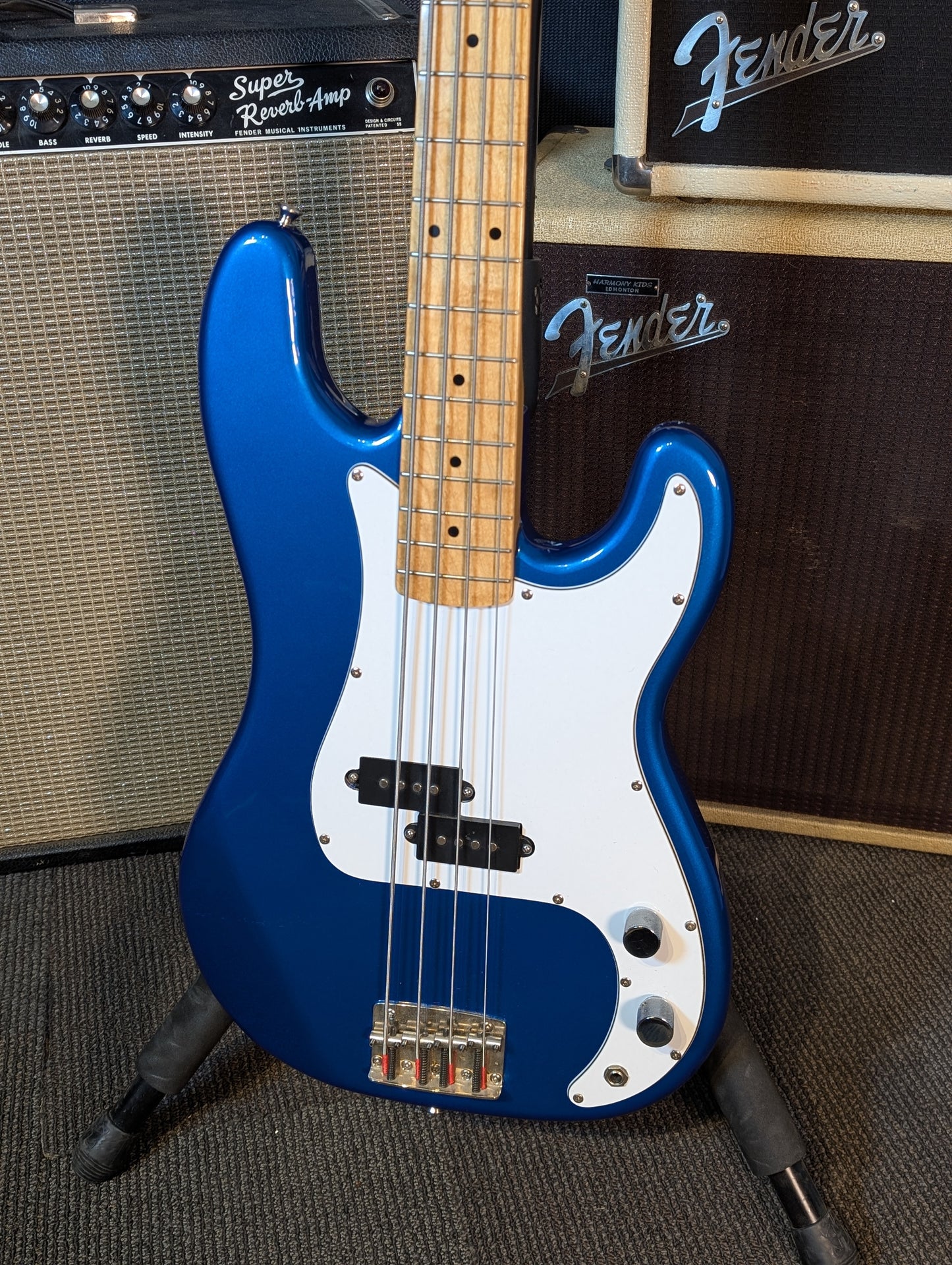 Morris Hurricane Patty P-Style 4-String Passive Bass Guitar w/Case (Late 1980's)