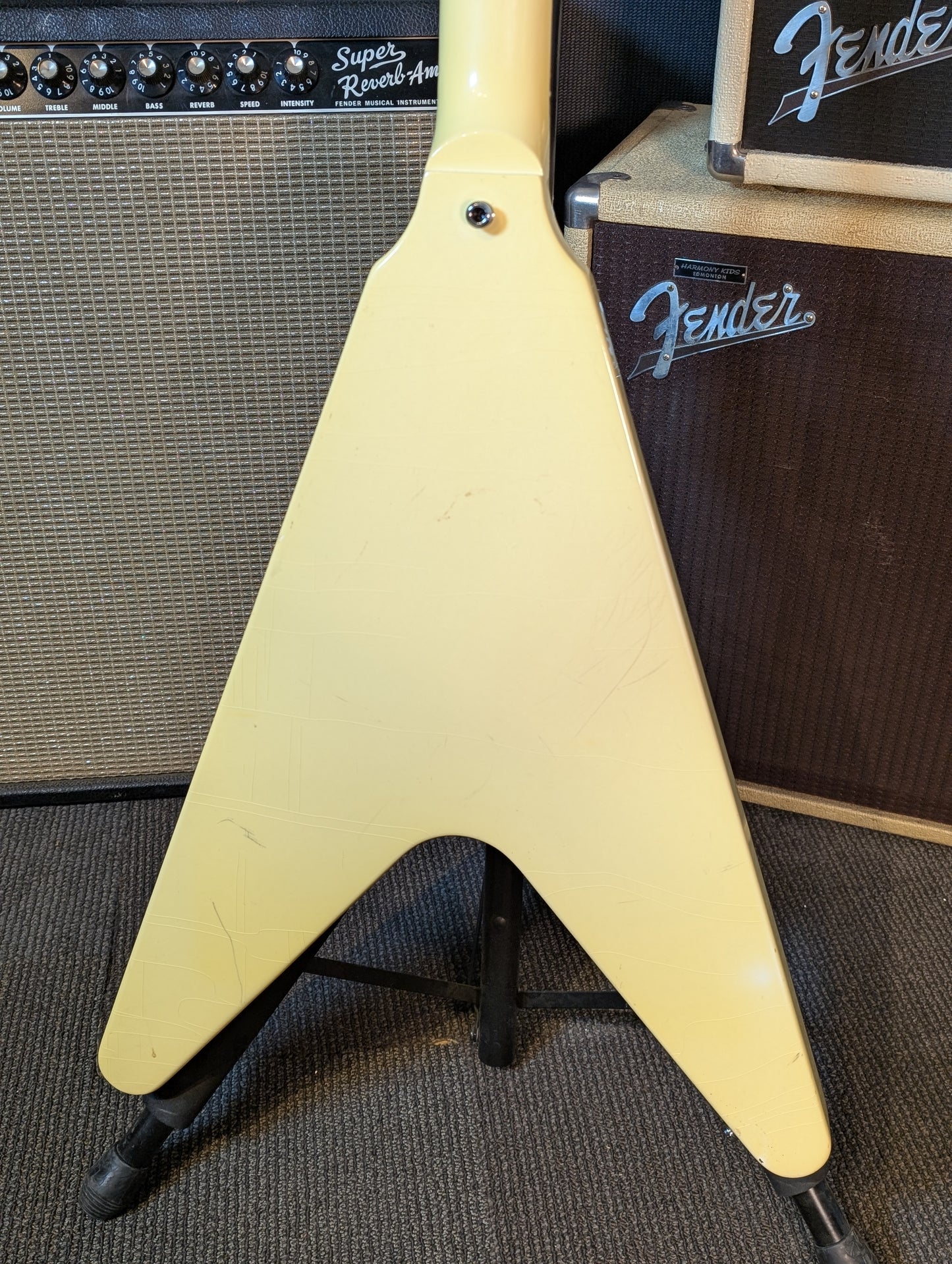 Gibson Flying V '67 Electric Guitar w/Case - Alpine White (1997)
